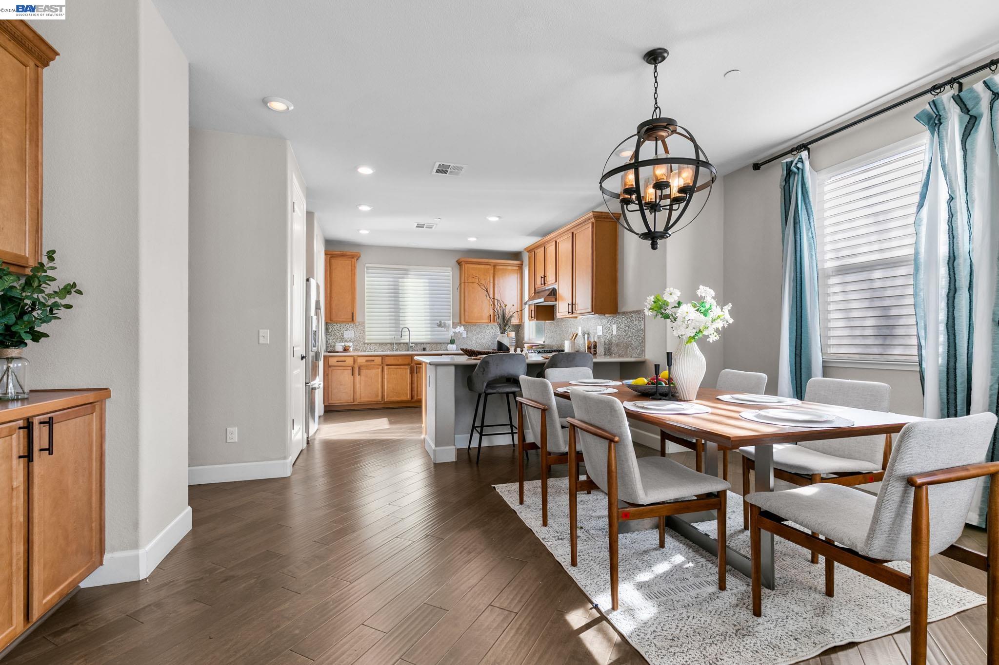 Detail Gallery Image 12 of 47 For 1038 Giacomo Ln, San Jose,  CA 95131 - 4 Beds | 3/1 Baths