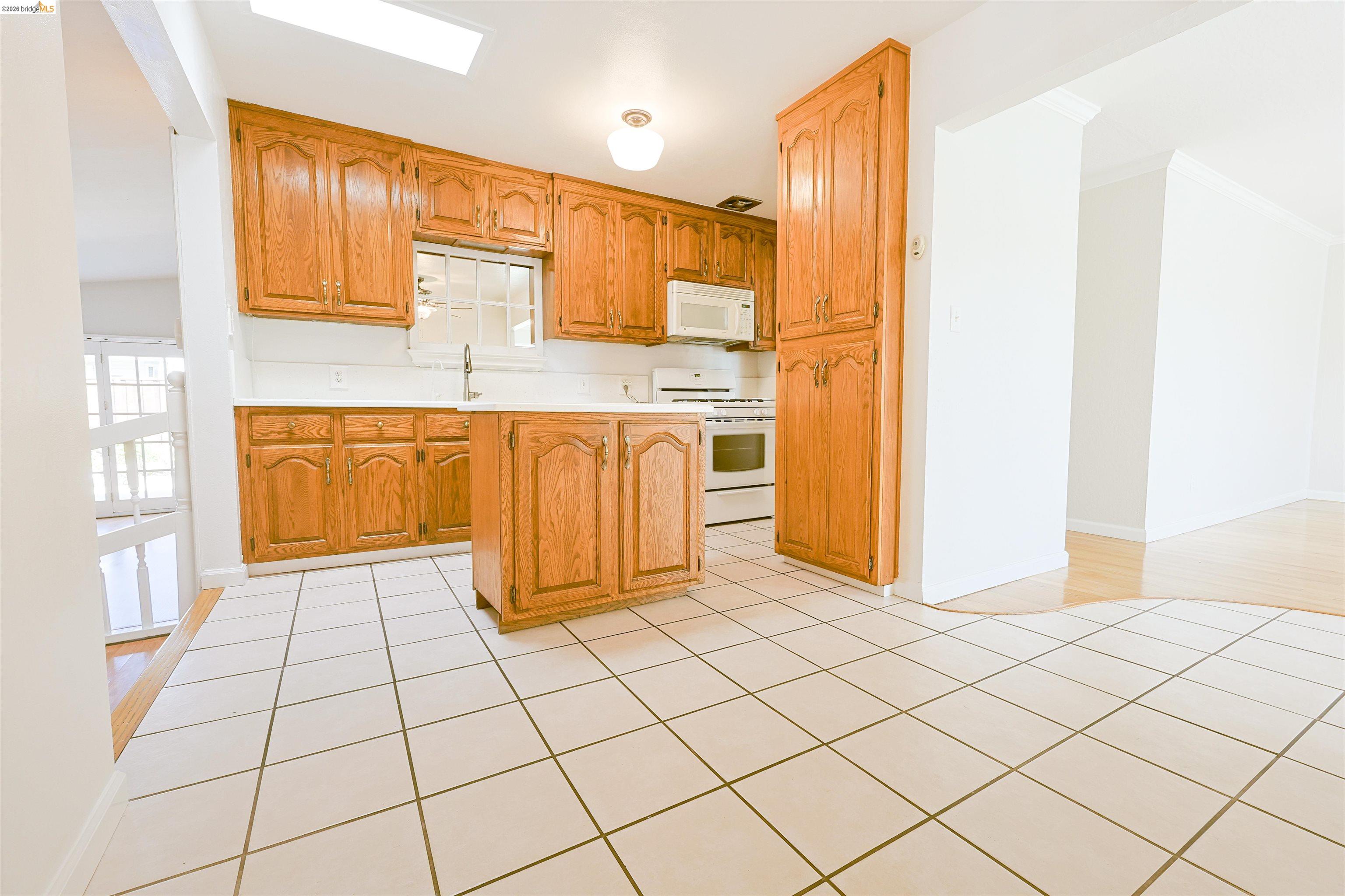 Detail Gallery Image 12 of 34 For 715 Lincoln Ave, Brentwood,  CA 94513 - 3 Beds | 1 Baths