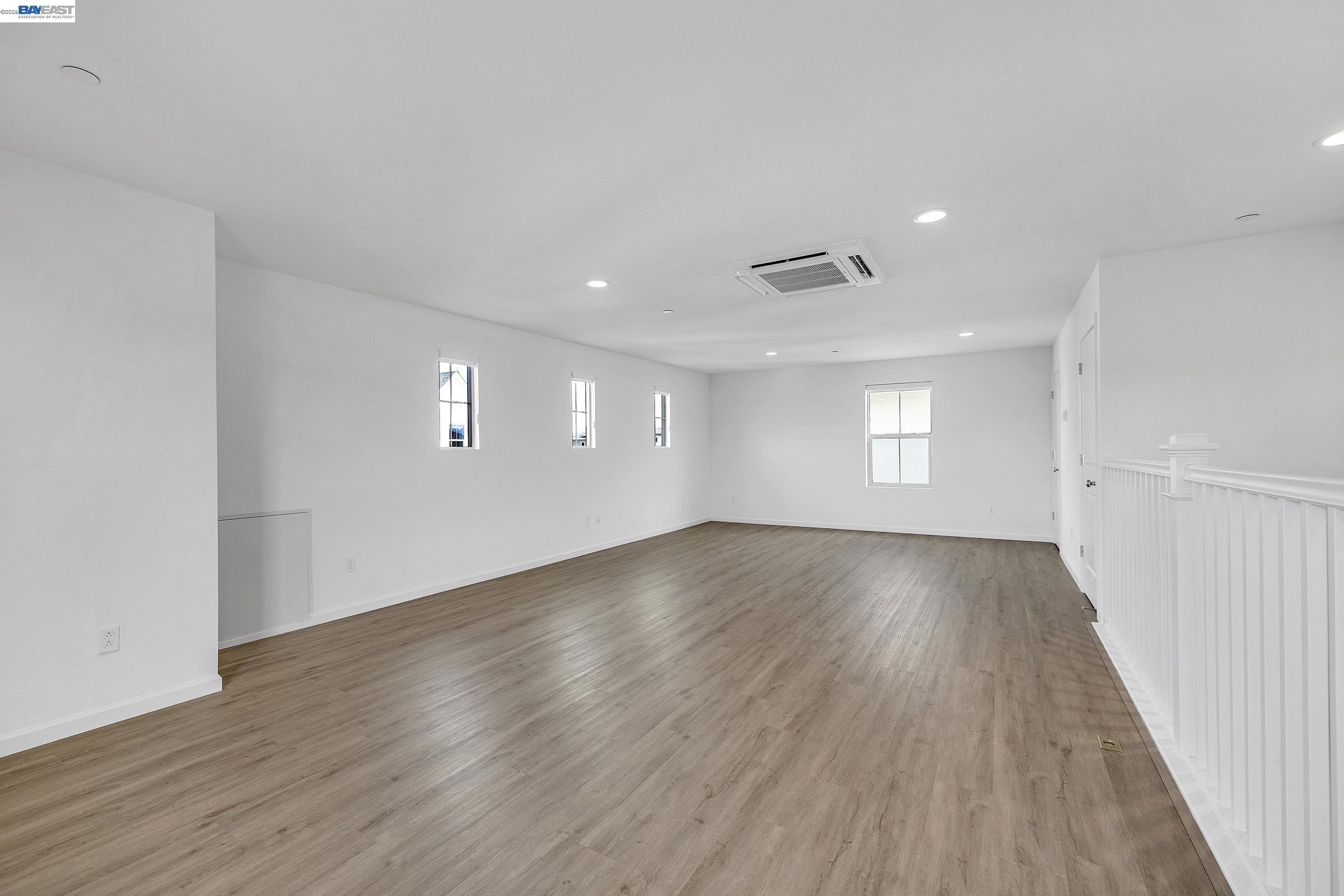 Detail Gallery Image 31 of 43 For 5990 Peridot Pl, Dublin,  CA 94568 - 4 Beds | 2/1 Baths