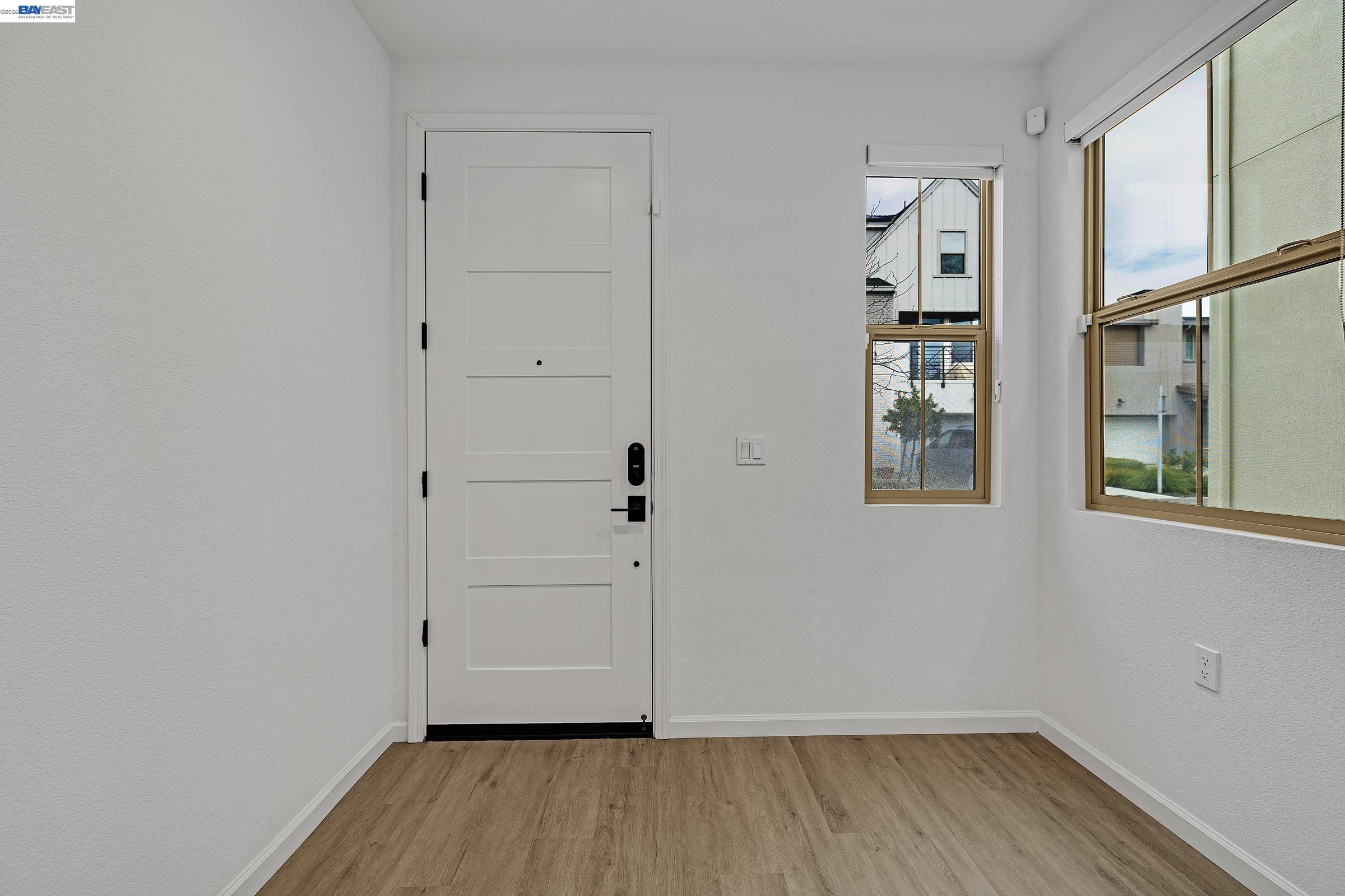 Detail Gallery Image 7 of 43 For 5990 Peridot Pl, Dublin,  CA 94568 - 4 Beds | 2/1 Baths