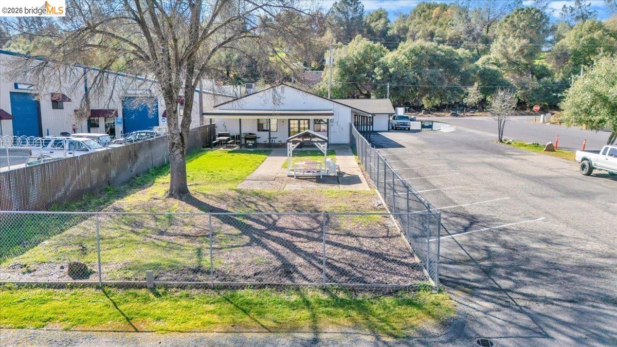 Detail Gallery Image 15 of 48 For 14326 Tuolumne Rd, Sonora,  CA 95370 - – Beds | – Baths