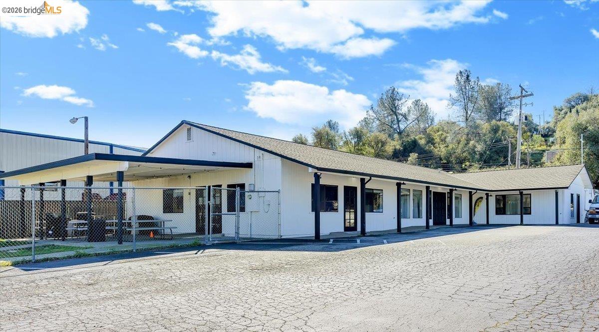 Detail Gallery Image 3 of 48 For 14326 Tuolumne Rd, Sonora,  CA 95370 - – Beds | – Baths