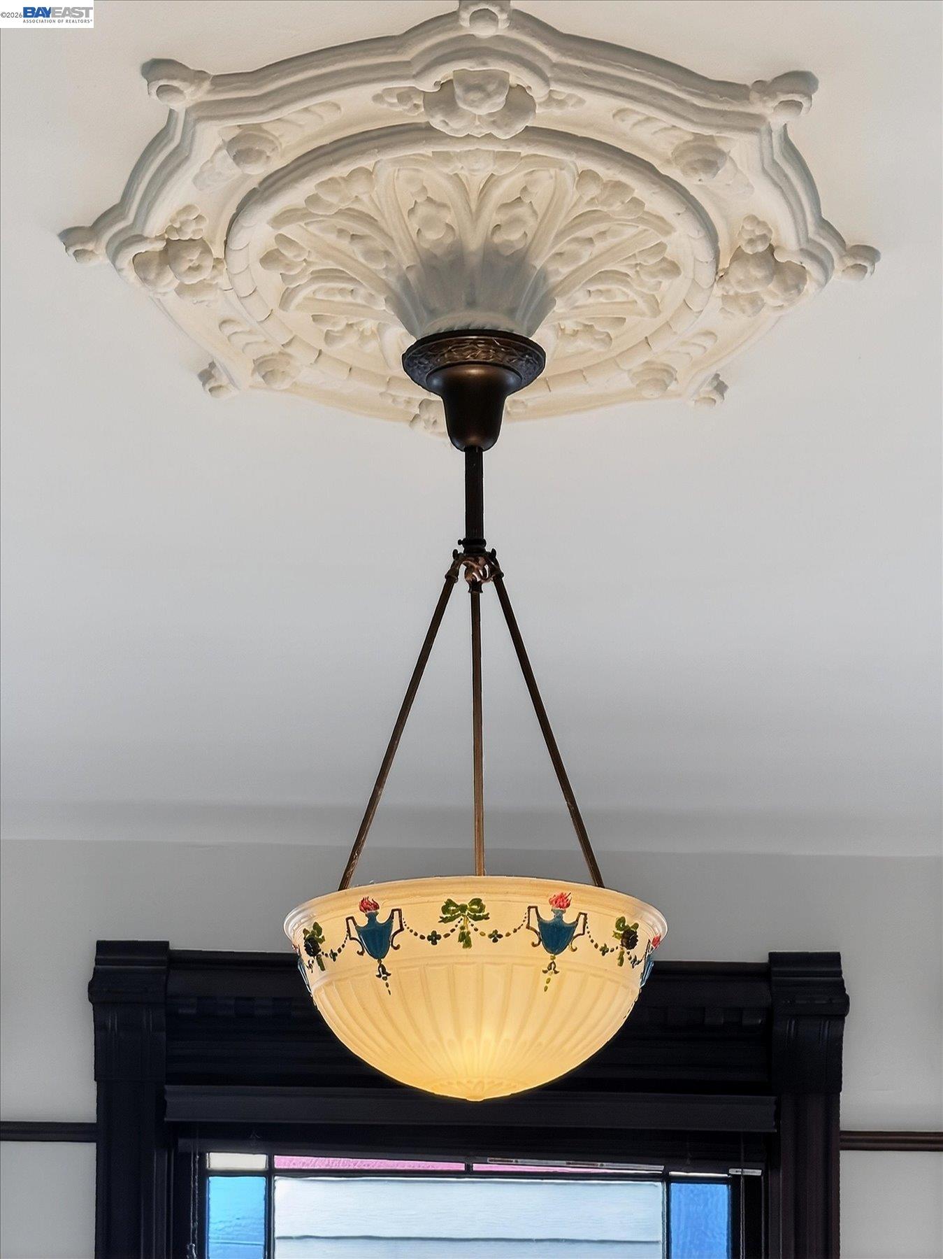 Detail Gallery Image 14 of 54 For 2214 Clinton Ave, Alameda,  CA 94501 - 4 Beds | 3 Baths