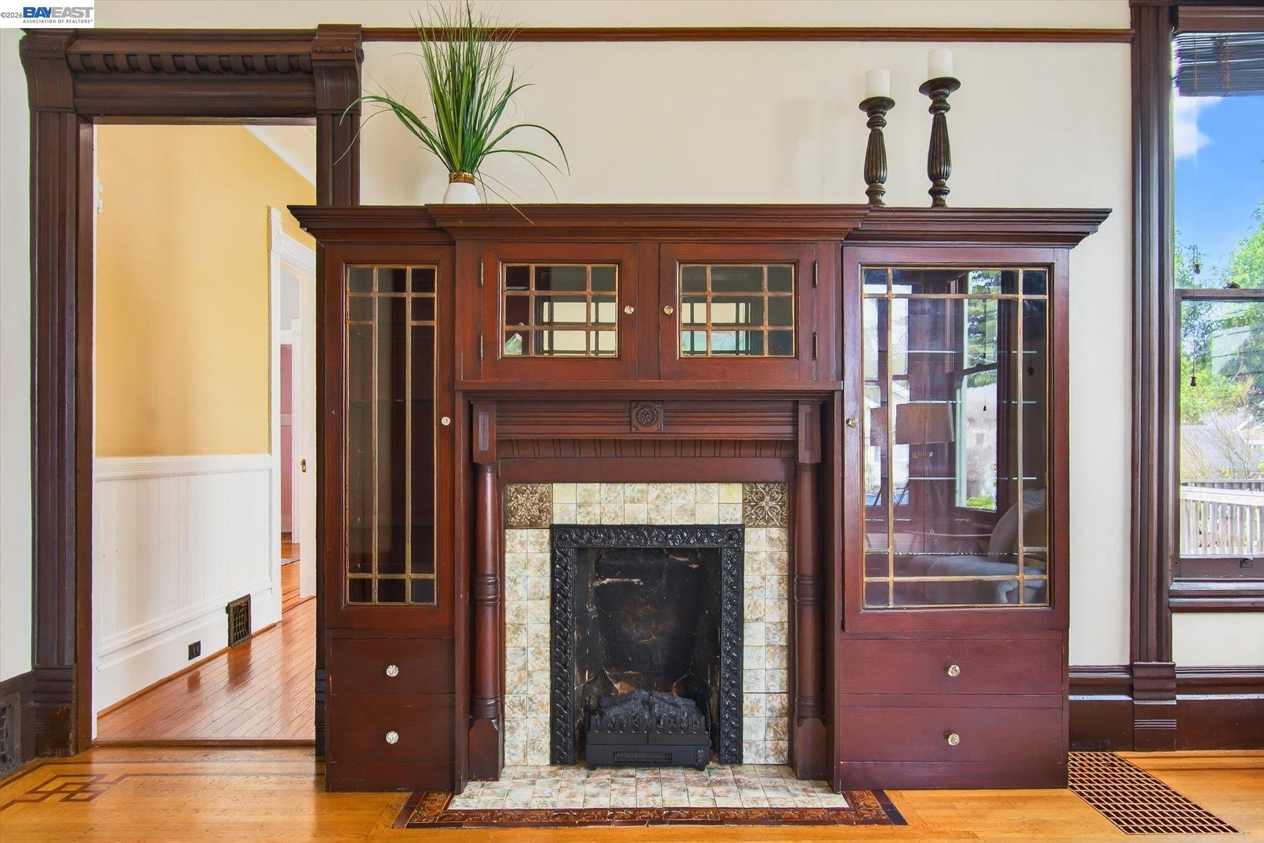 Detail Gallery Image 20 of 54 For 2214 Clinton Ave, Alameda,  CA 94501 - 4 Beds | 3 Baths