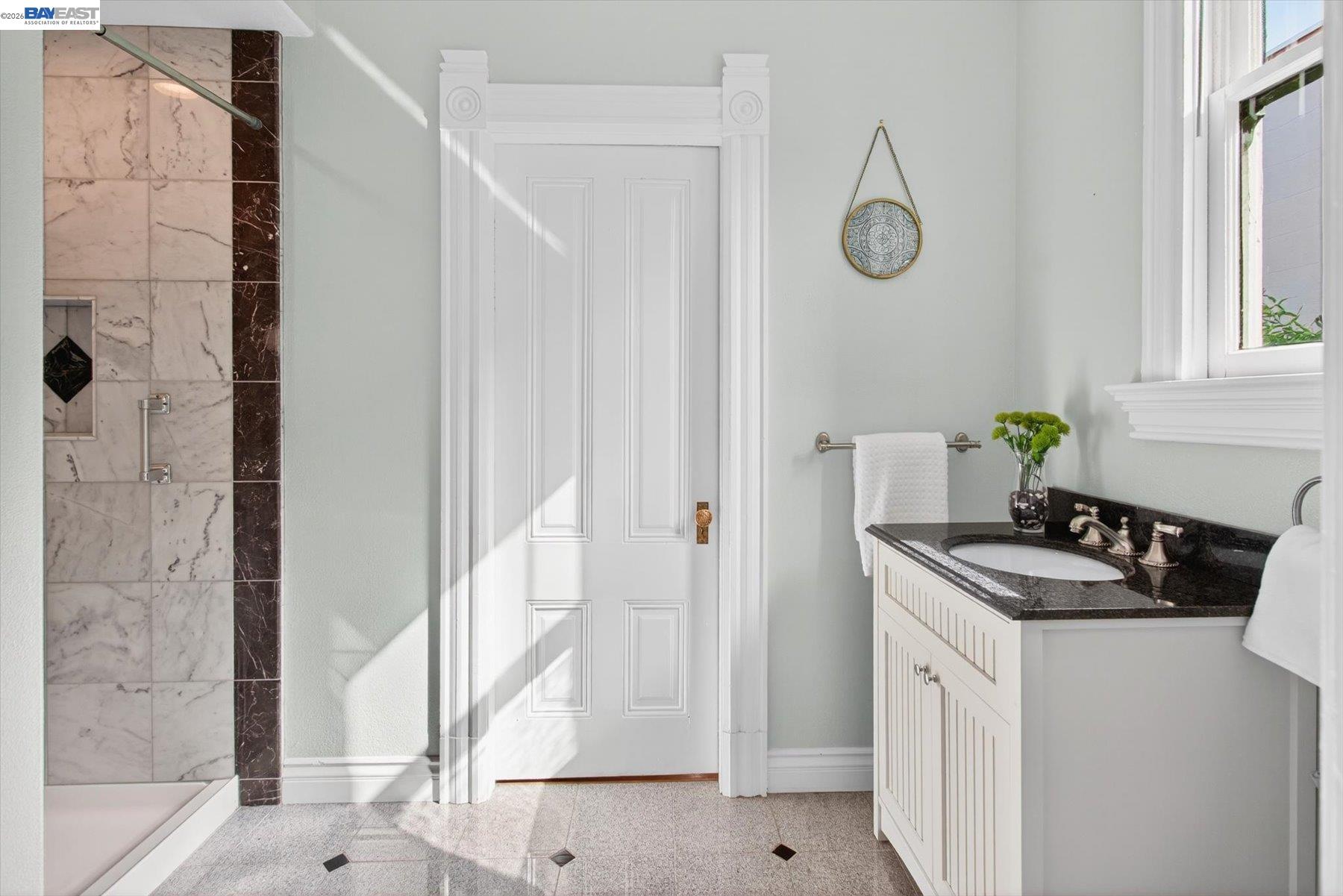 Detail Gallery Image 28 of 54 For 2214 Clinton Ave, Alameda,  CA 94501 - 4 Beds | 3 Baths