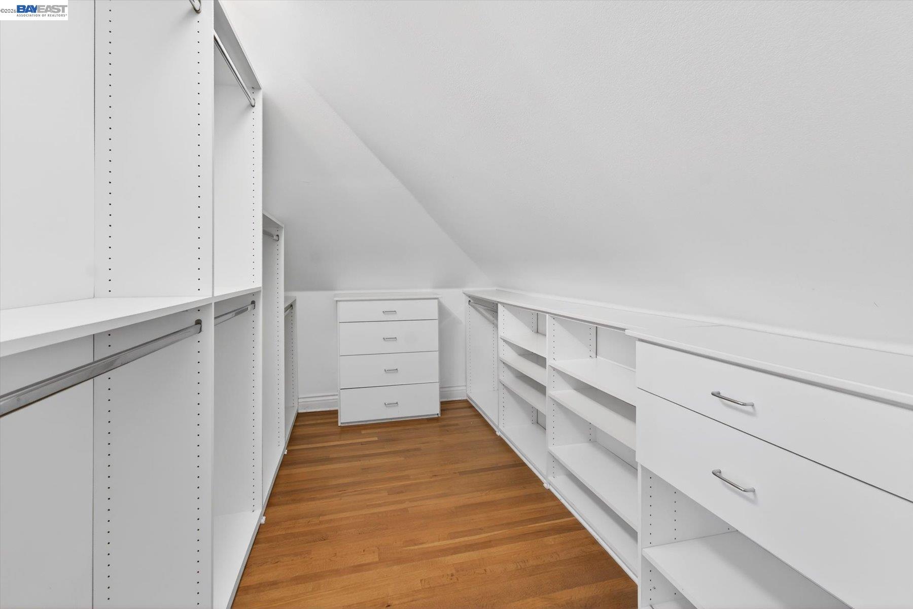 Detail Gallery Image 36 of 54 For 2214 Clinton Ave, Alameda,  CA 94501 - 4 Beds | 3 Baths