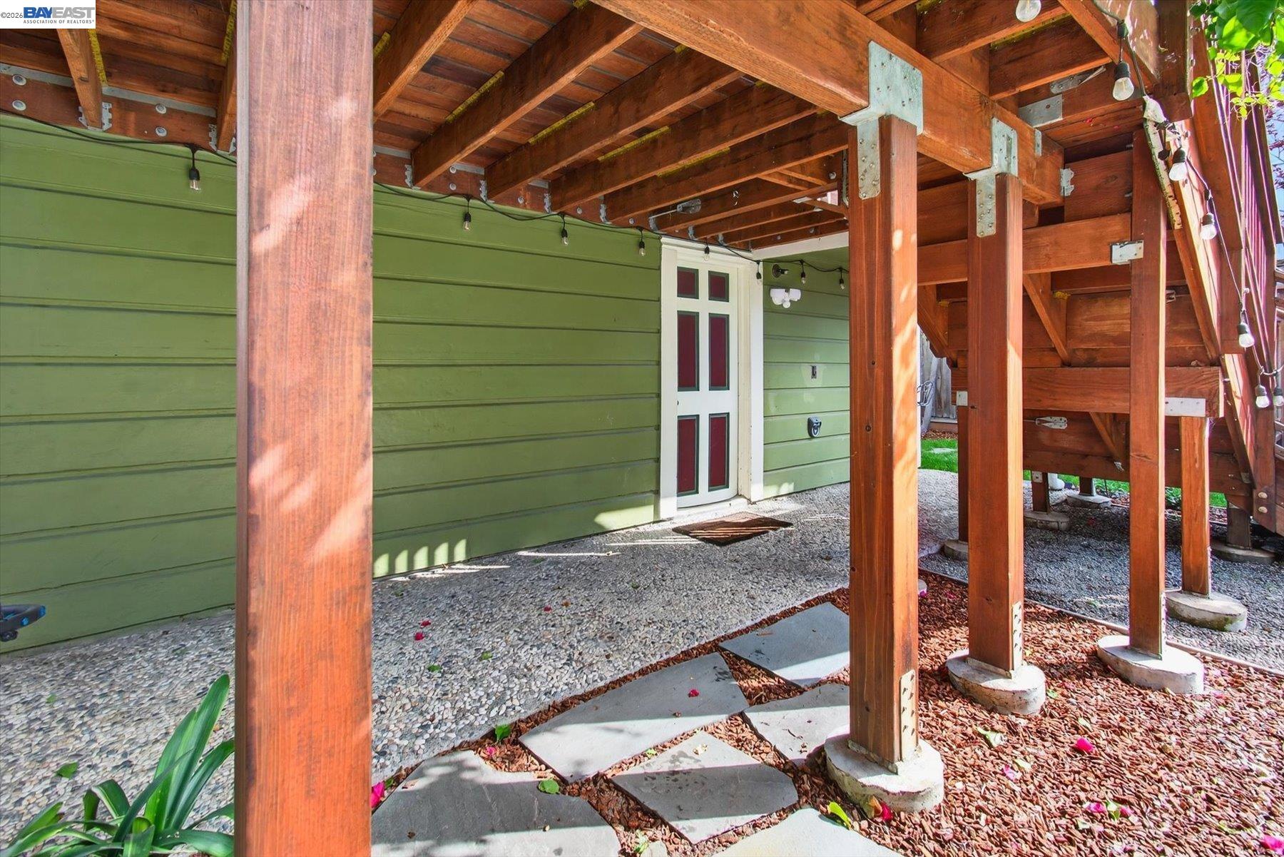 Detail Gallery Image 47 of 54 For 2214 Clinton Ave, Alameda,  CA 94501 - 4 Beds | 3 Baths