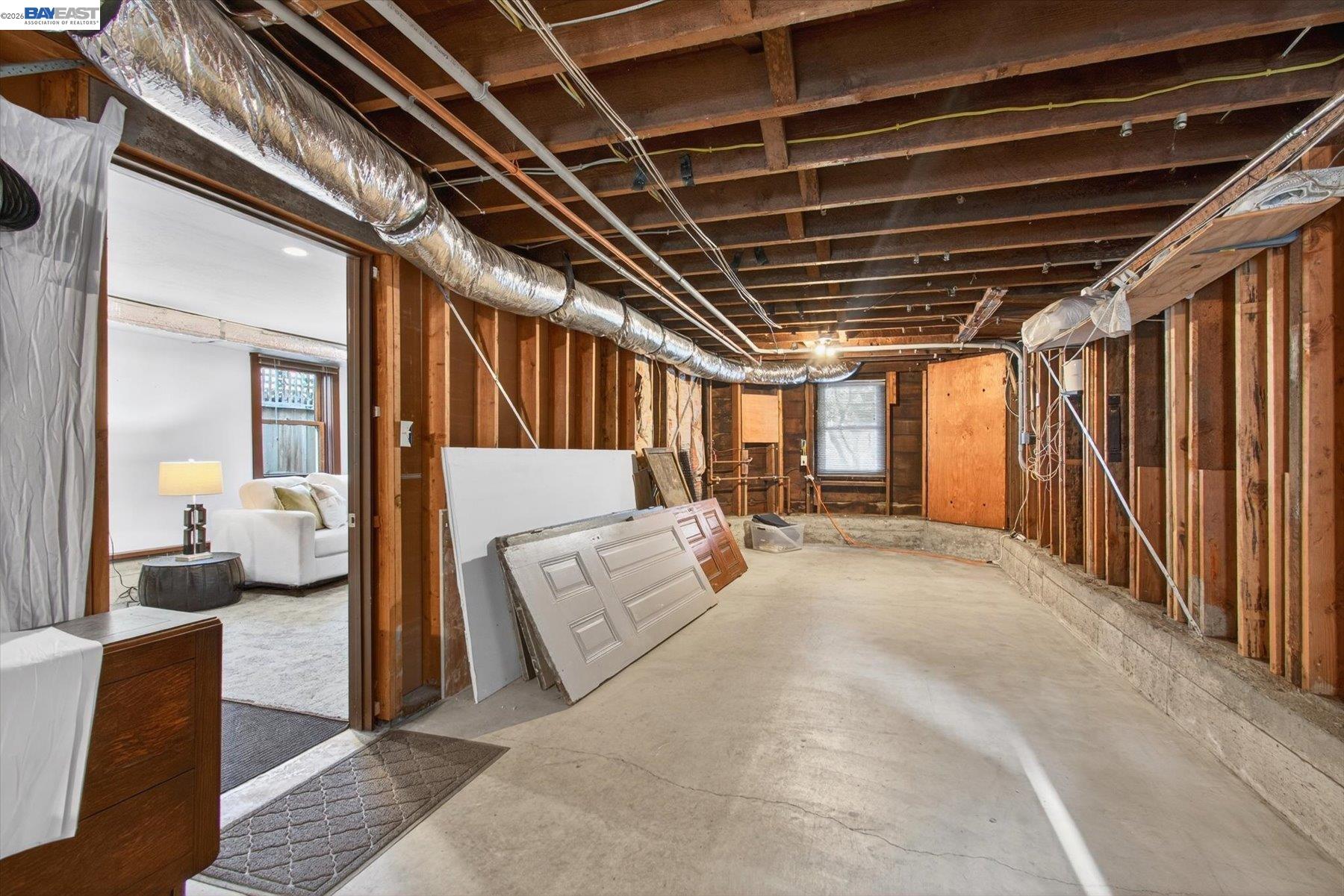 Detail Gallery Image 49 of 54 For 2214 Clinton Ave, Alameda,  CA 94501 - 4 Beds | 3 Baths