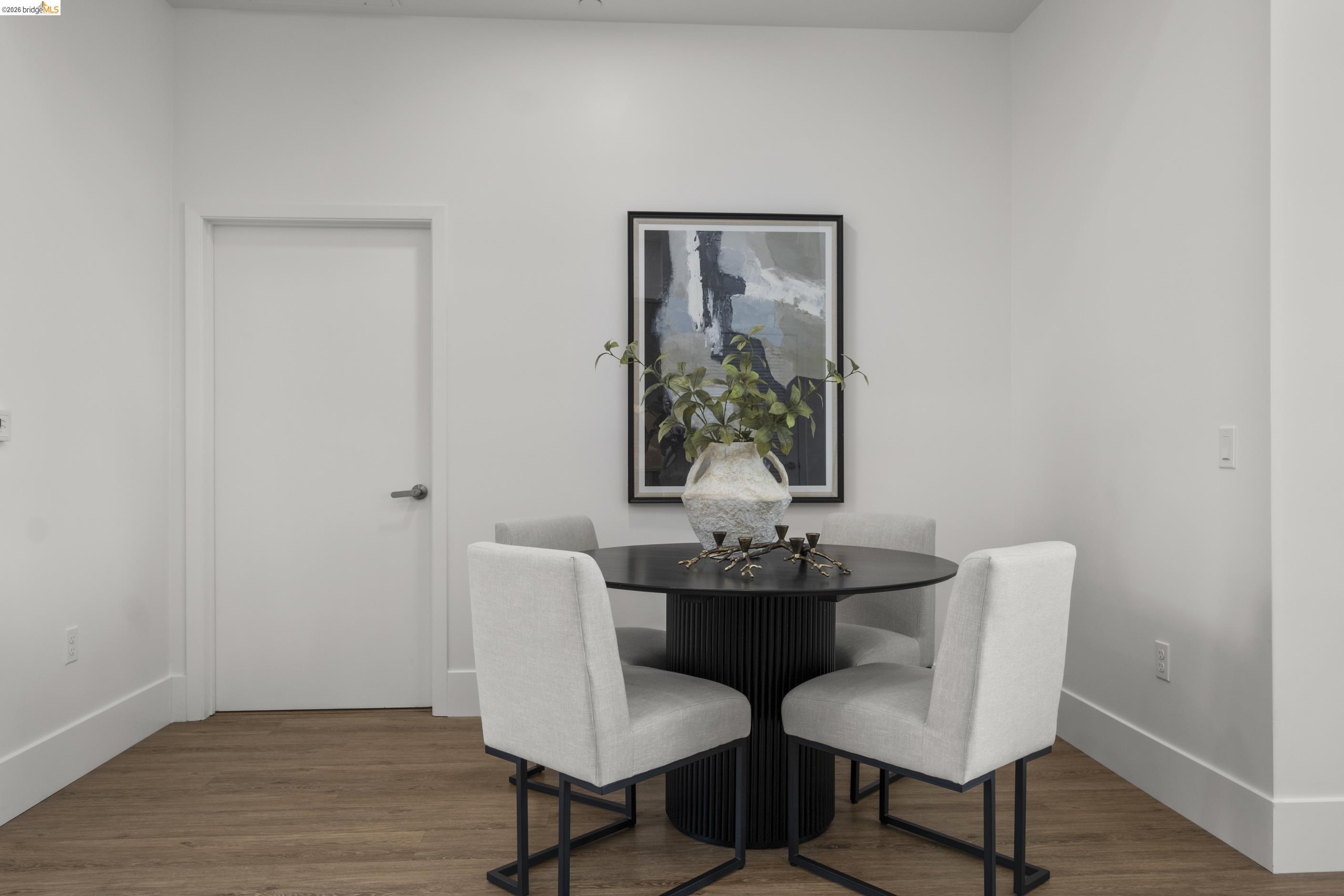 Photo #8: 41125594 Listing: Photo #8