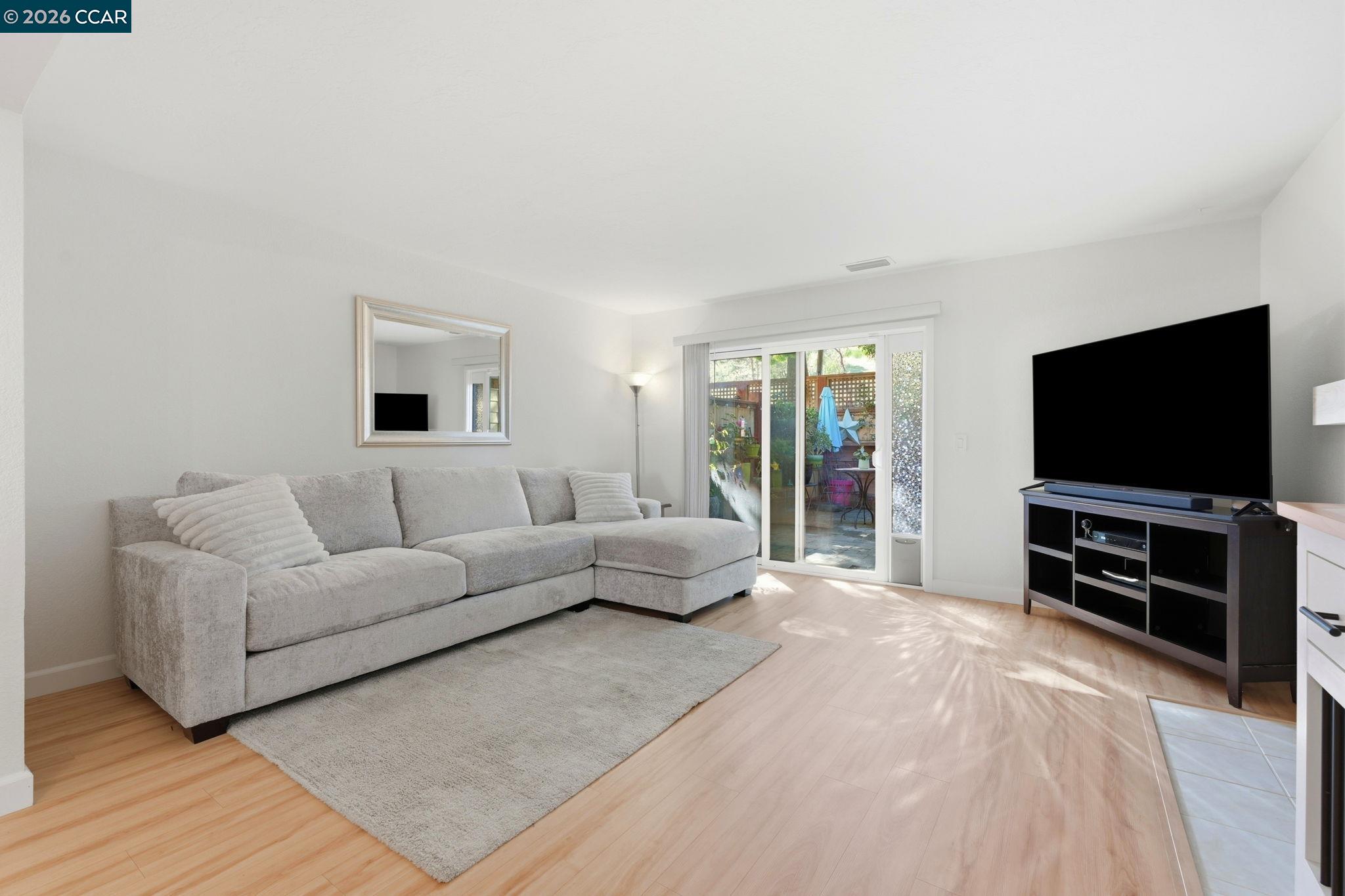 Photo #21: 41125595 Listing: Photo #21