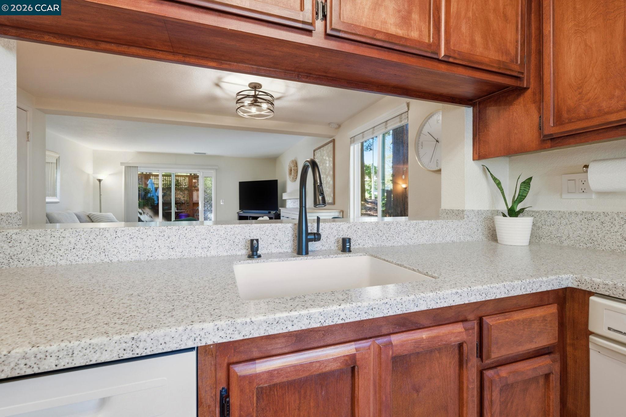 Photo #9: 41125595 Listing: Photo #9