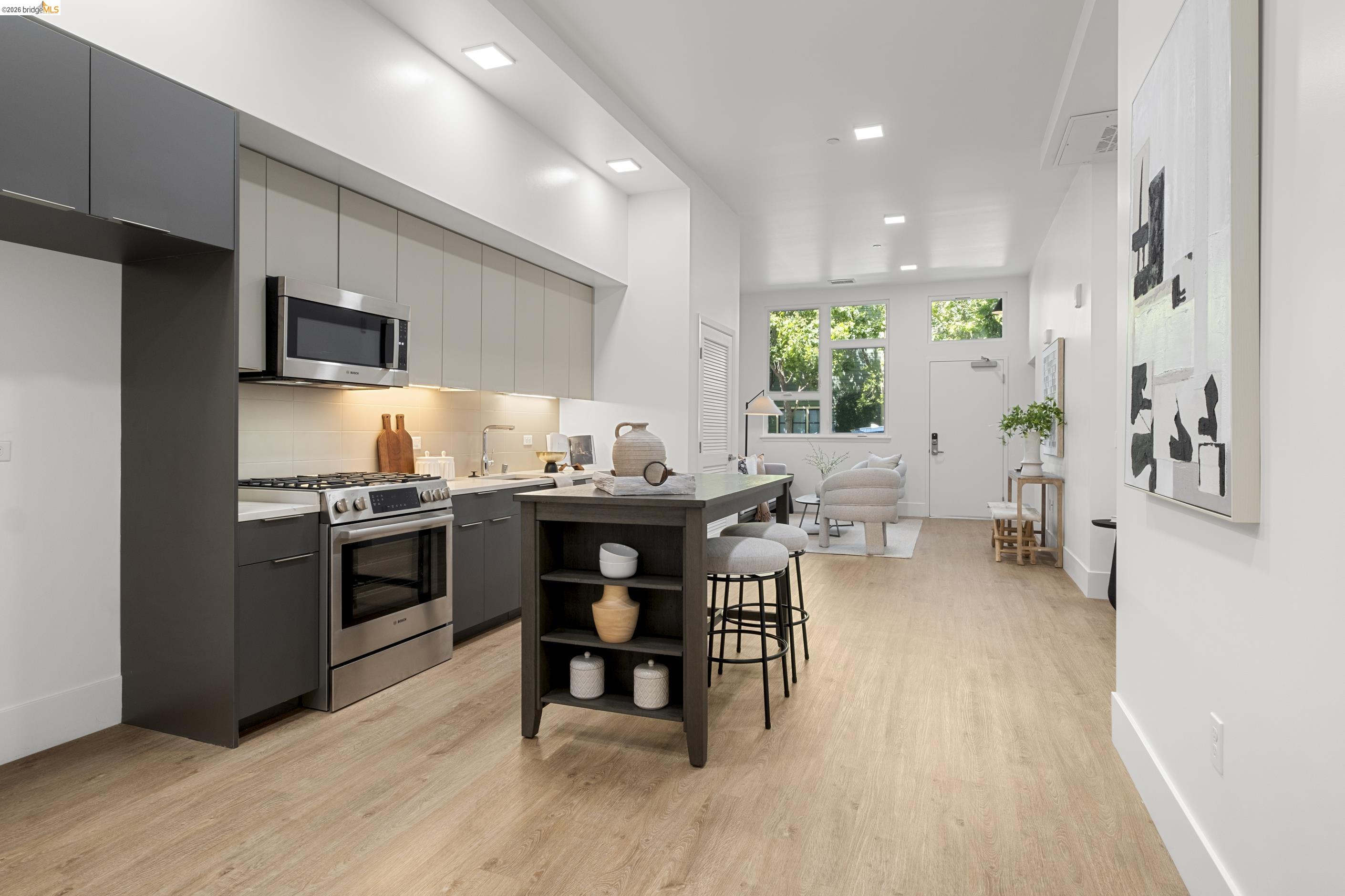 Photo #8: 41125596 Listing: Photo #8