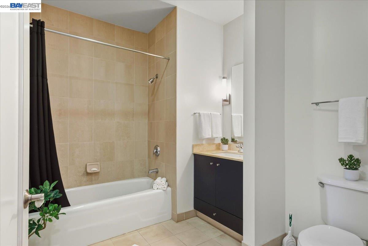 Detail Gallery Image 18 of 39 For 809 Clay, Oakland,  CA 94607 - – Beds | – Baths