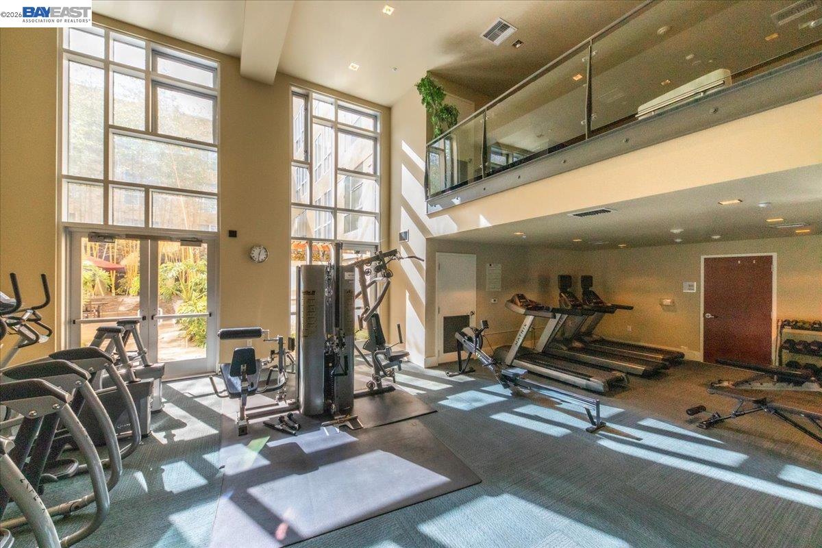 Detail Gallery Image 24 of 39 For 809 Clay, Oakland,  CA 94607 - – Beds | – Baths