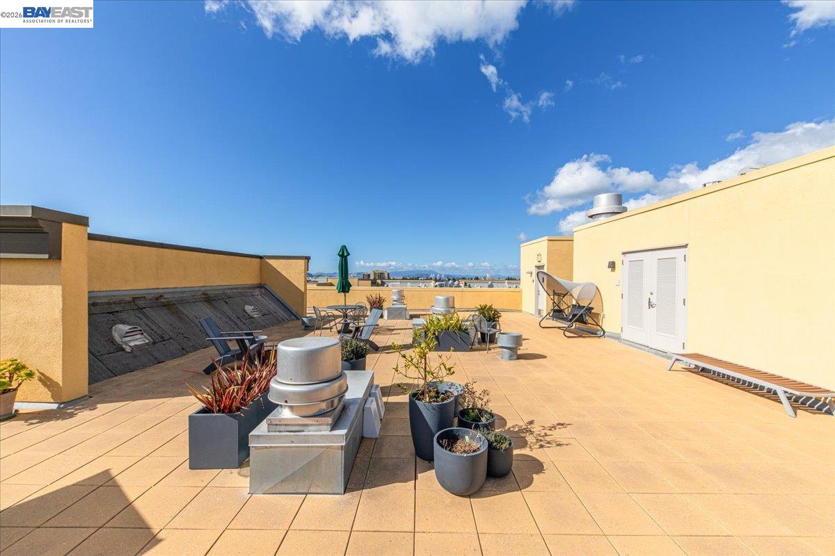 Detail Gallery Image 30 of 39 For 809 Clay, Oakland,  CA 94607 - – Beds | – Baths