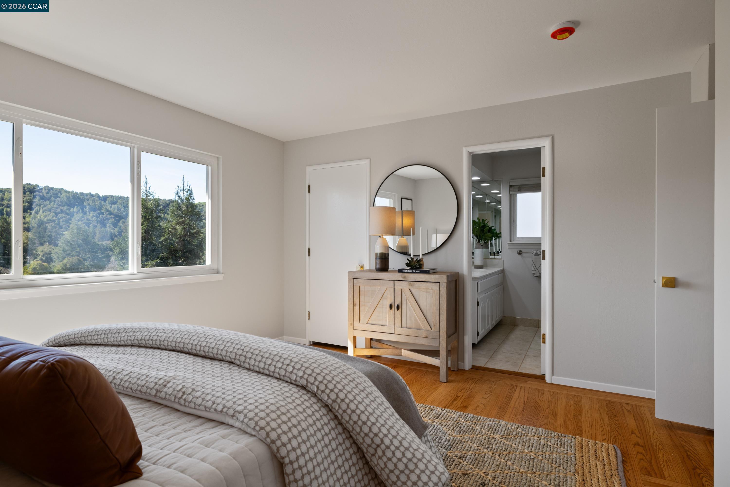 Detail Gallery Image 22 of 33 For 1020 Sanders Dr, Moraga,  CA 94556 - 3 Beds | 2/1 Baths