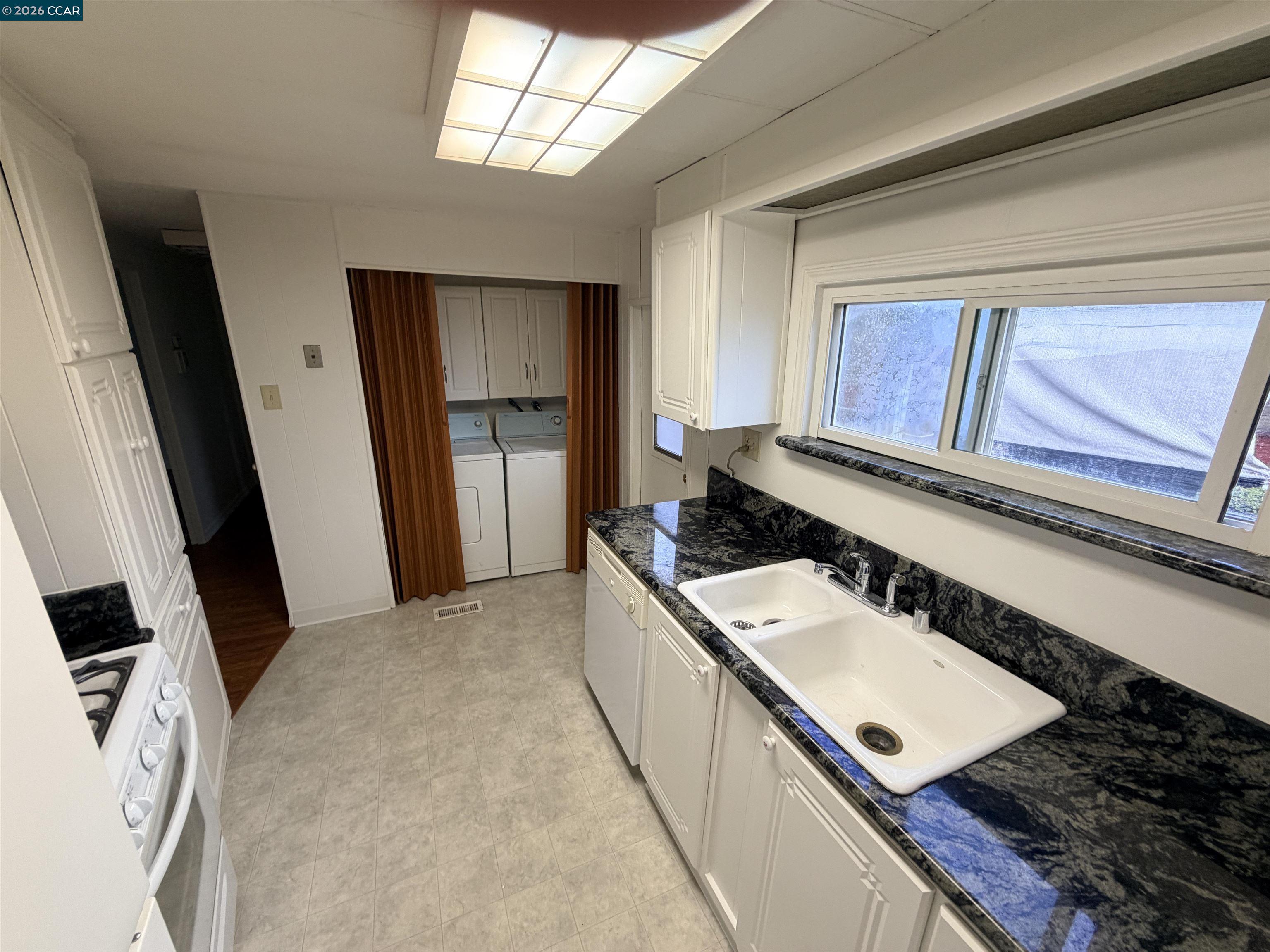 Detail Gallery Image 7 of 9 For 2339 Dalis Drive # 193,  Concord,  CA 94520 - 2 Beds | 2 Baths