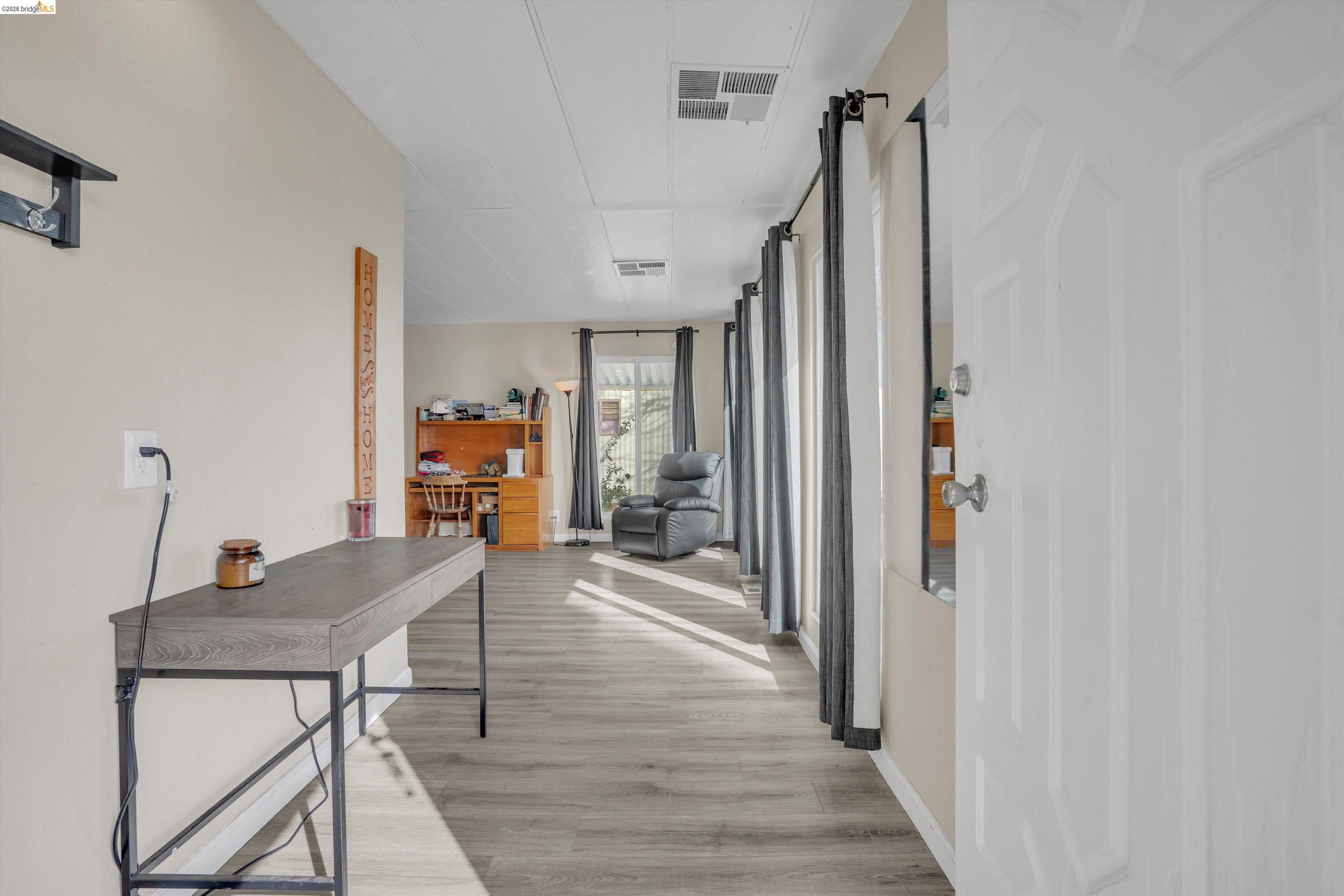 Detail Gallery Image 4 of 25 For 180 Algiers Circle, Pacheco,  CA 94553 - 2 Beds | 2 Baths