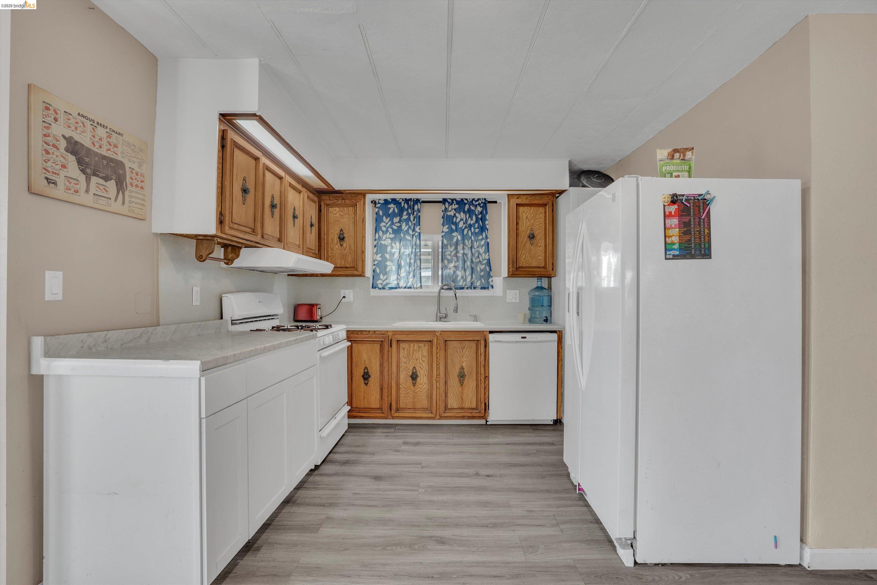 Detail Gallery Image 8 of 25 For 180 Algiers Circle, Pacheco,  CA 94553 - 2 Beds | 2 Baths