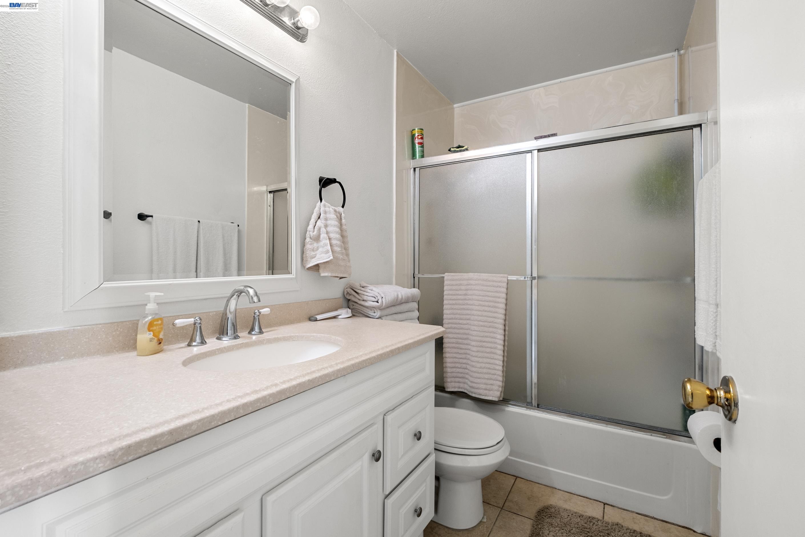 Detail Gallery Image 19 of 38 For 3138 Chimney Ct, Union City,  CA 94587 - 4 Beds | 2 Baths