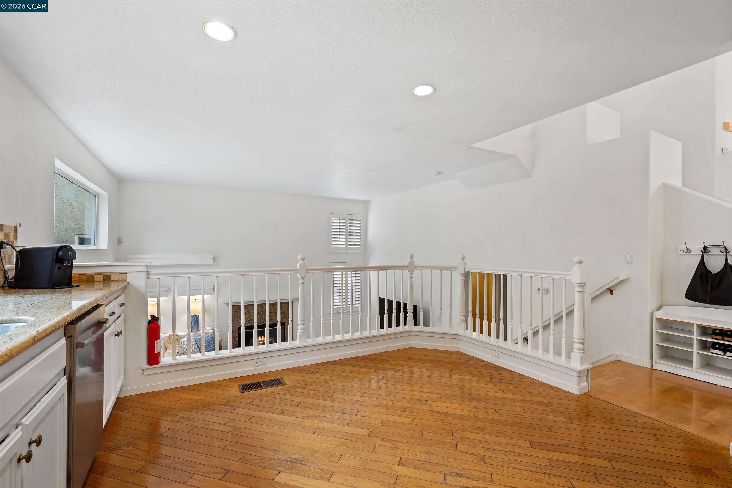 Detail Gallery Image 13 of 48 For 2175 Bluerock Circle, Concord,  CA 94521 - 3 Beds | 2/1 Baths