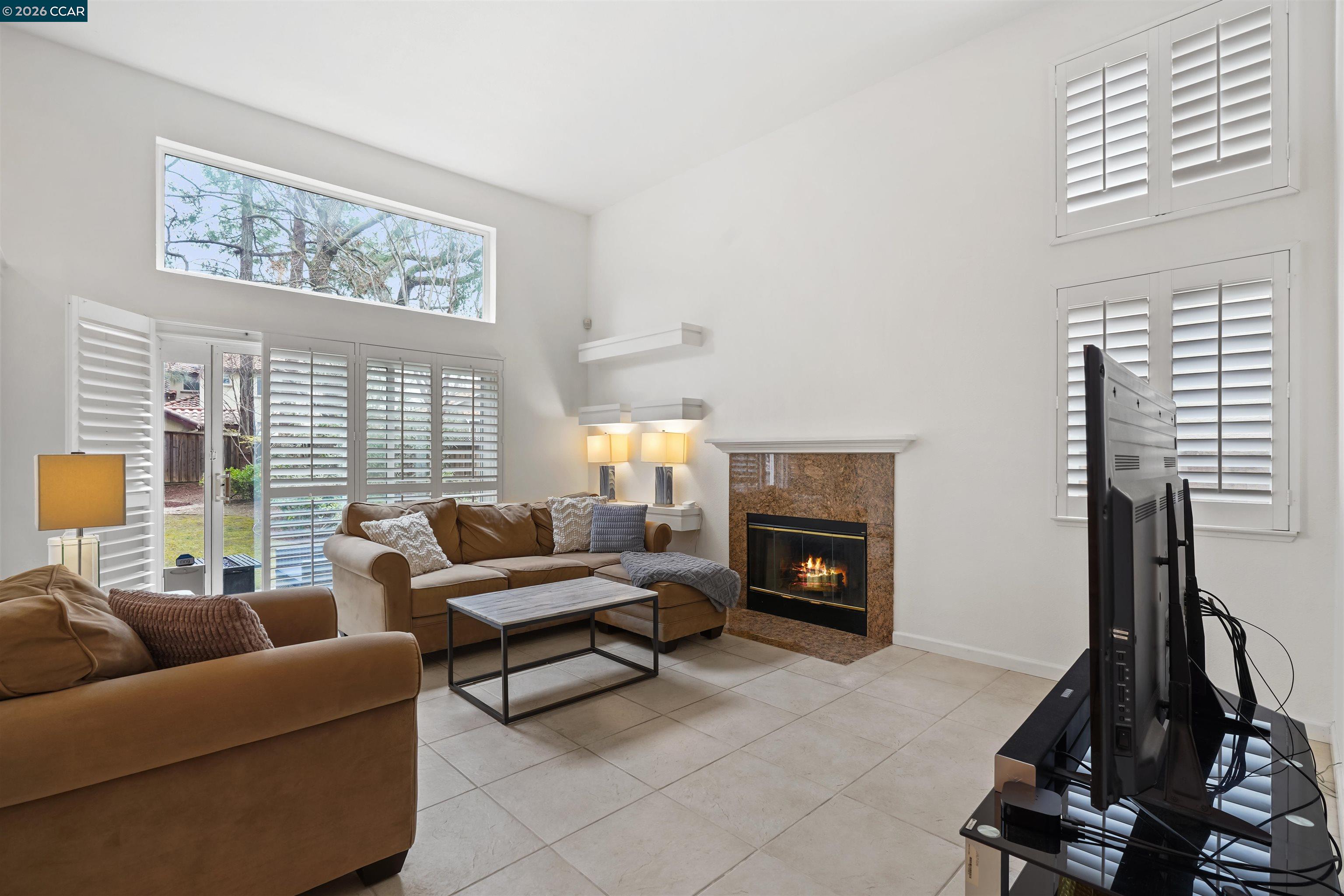 Detail Gallery Image 15 of 48 For 2175 Bluerock Circle, Concord,  CA 94521 - 3 Beds | 2/1 Baths