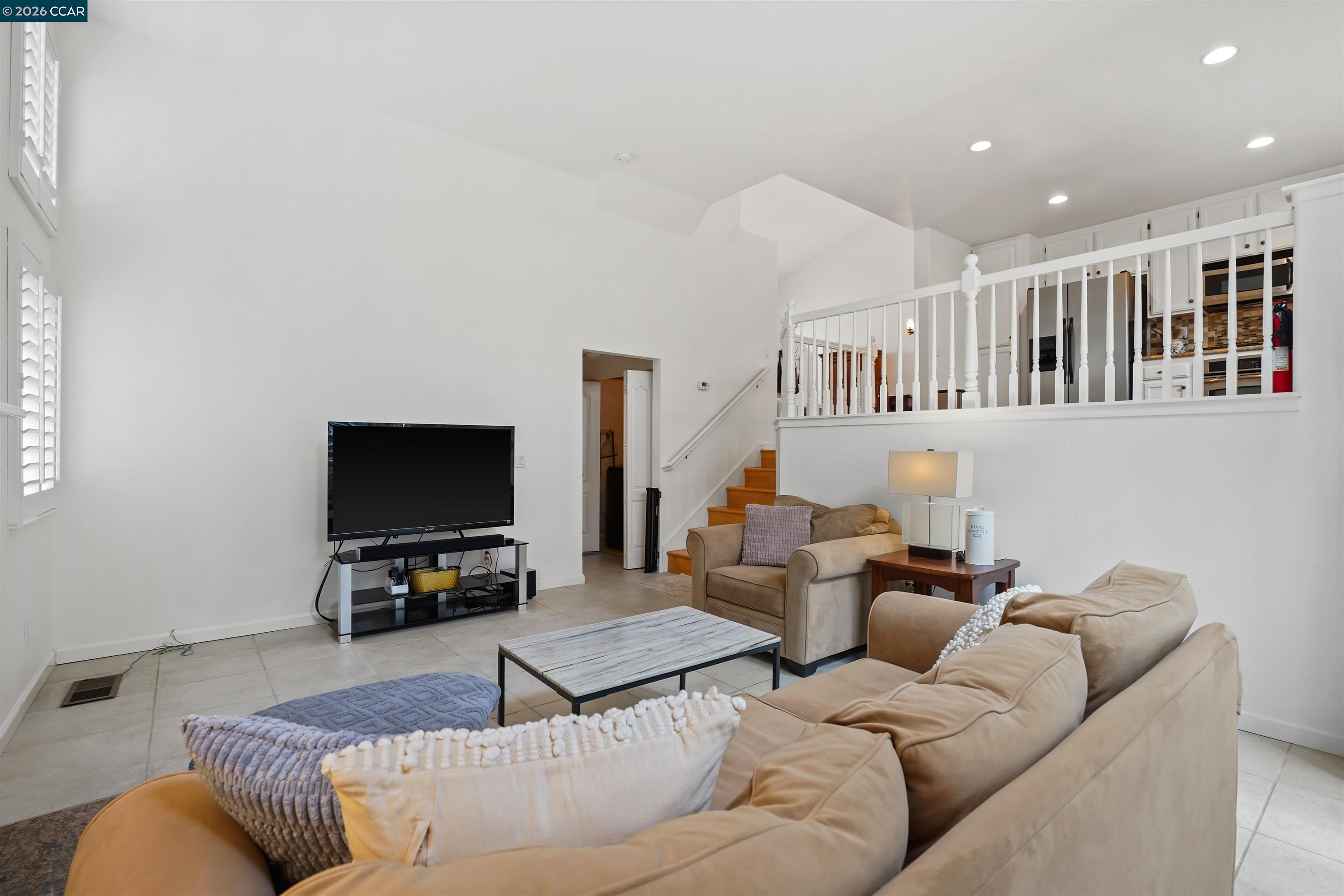 Detail Gallery Image 19 of 48 For 2175 Bluerock Circle, Concord,  CA 94521 - 3 Beds | 2/1 Baths