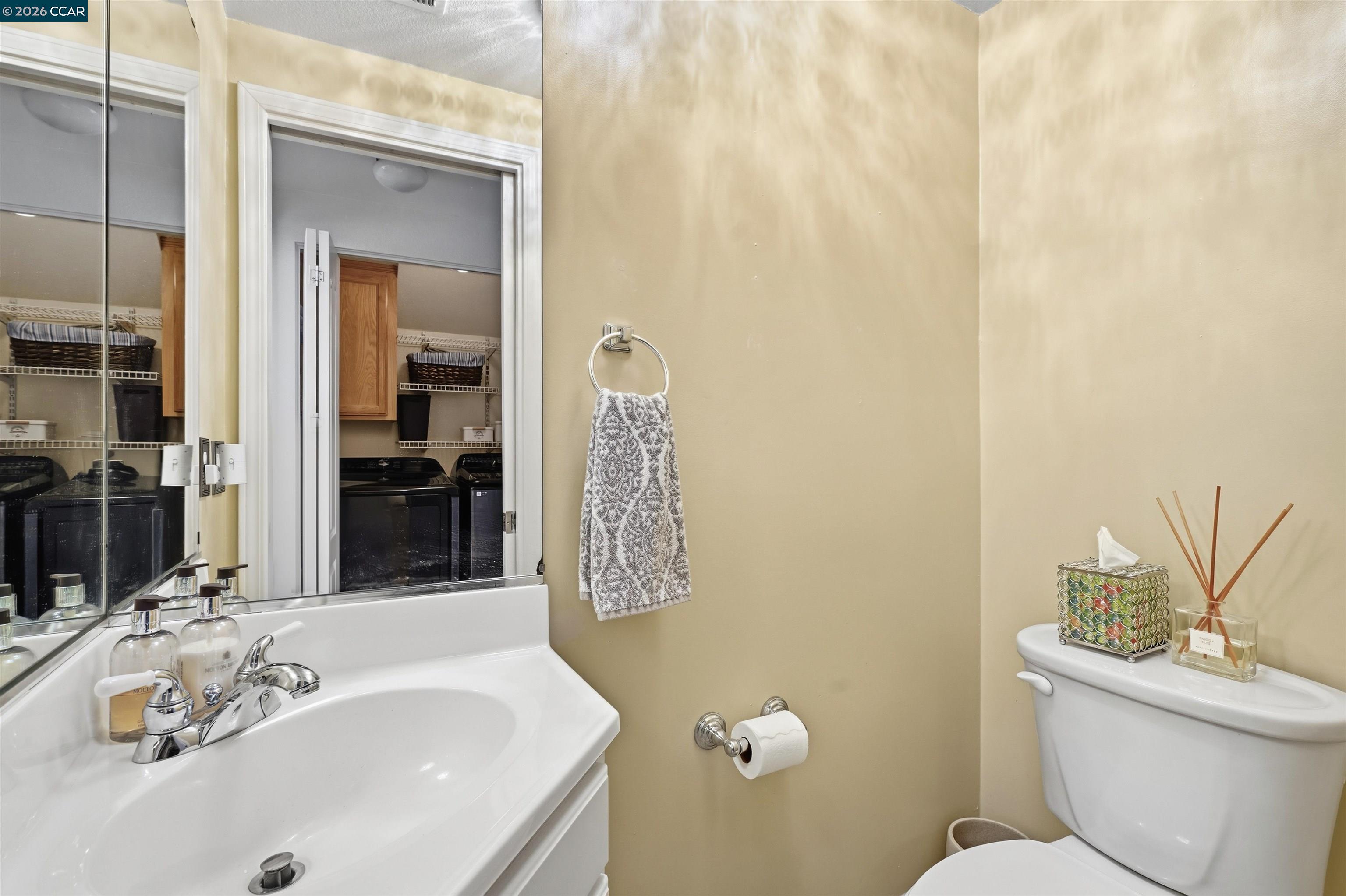 Detail Gallery Image 21 of 48 For 2175 Bluerock Circle, Concord,  CA 94521 - 3 Beds | 2/1 Baths