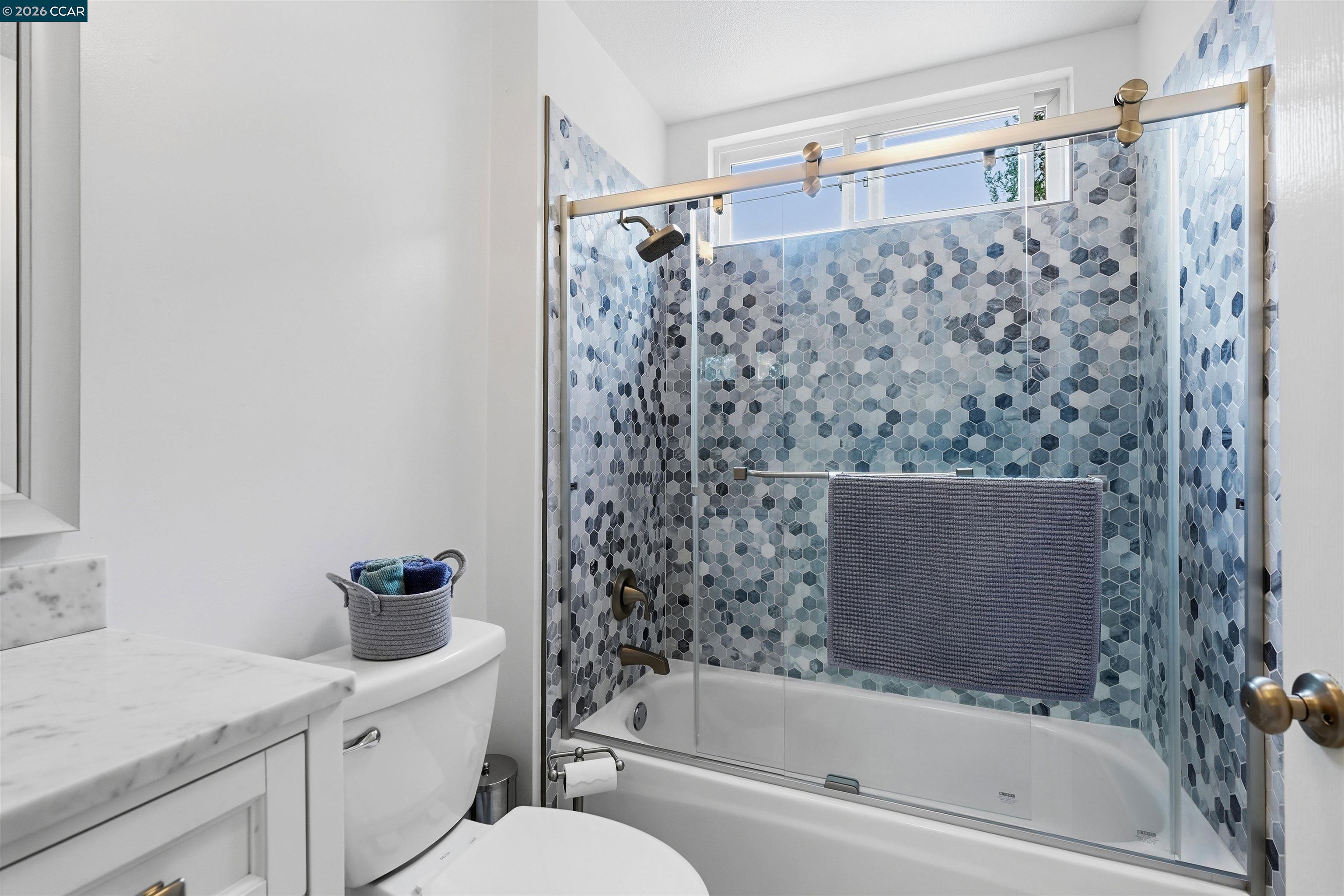 Detail Gallery Image 32 of 48 For 2175 Bluerock Circle, Concord,  CA 94521 - 3 Beds | 2/1 Baths