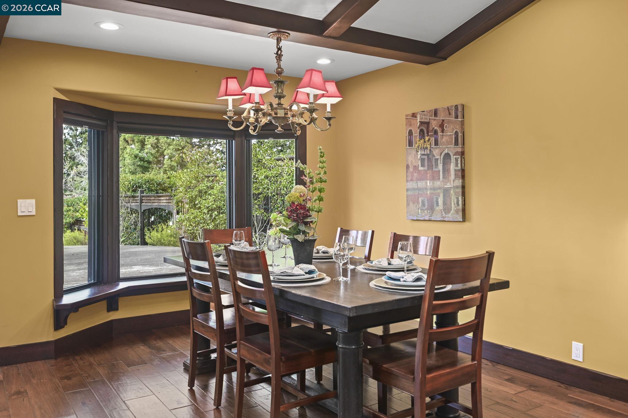 Detail Gallery Image 13 of 60 For 321 Livorna Heights Rd, Alamo,  CA 94507-1326 - 6 Beds | 4 Baths