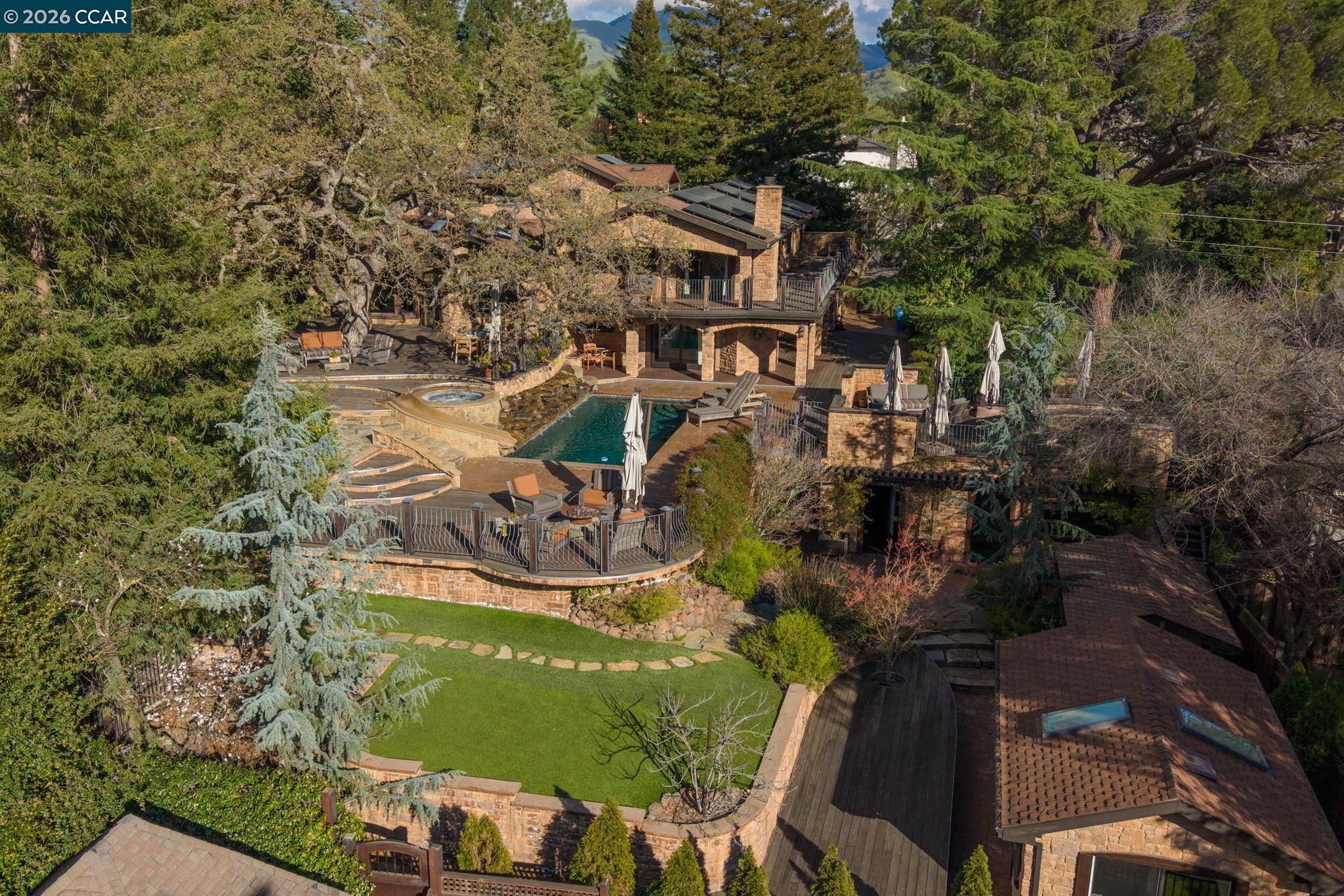 Detail Gallery Image 41 of 60 For 321 Livorna Heights Rd, Alamo,  CA 94507-1326 - 6 Beds | 4 Baths