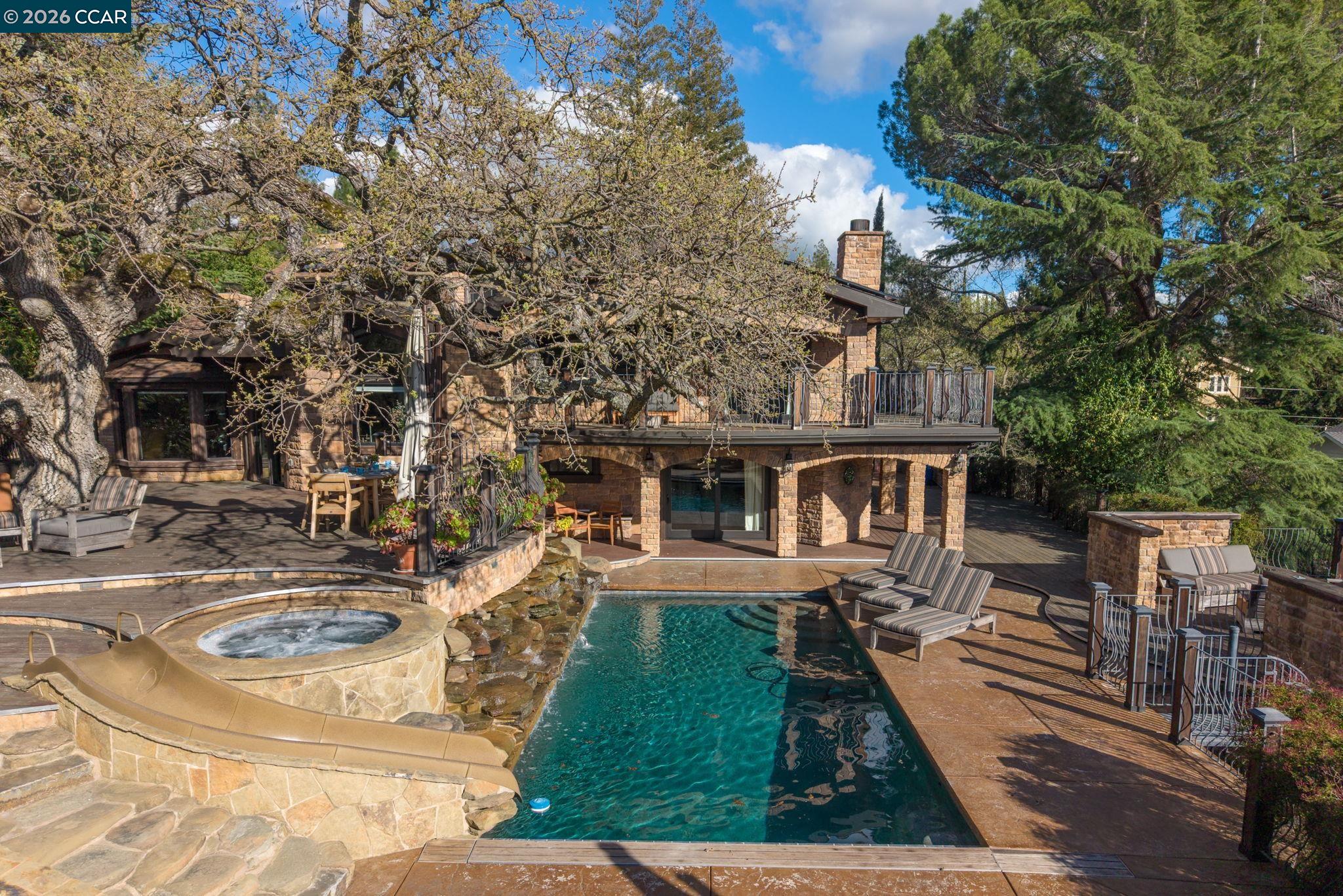 Detail Gallery Image 42 of 60 For 321 Livorna Heights Rd, Alamo,  CA 94507-1326 - 6 Beds | 4 Baths