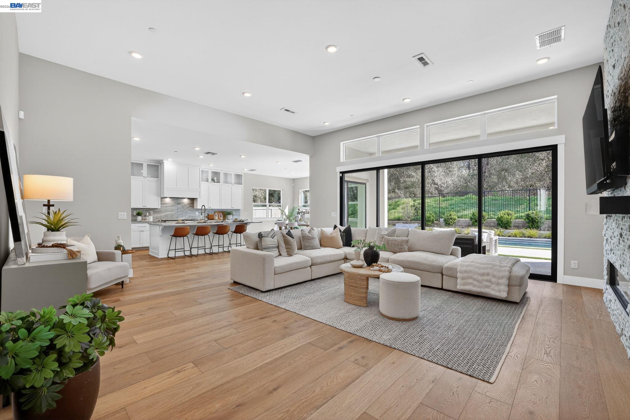 Detail Gallery Image 6 of 59 For 8675 Spikerush Ln, Granite Bay,  CA 95746 - 5 Beds | 3/1 Baths