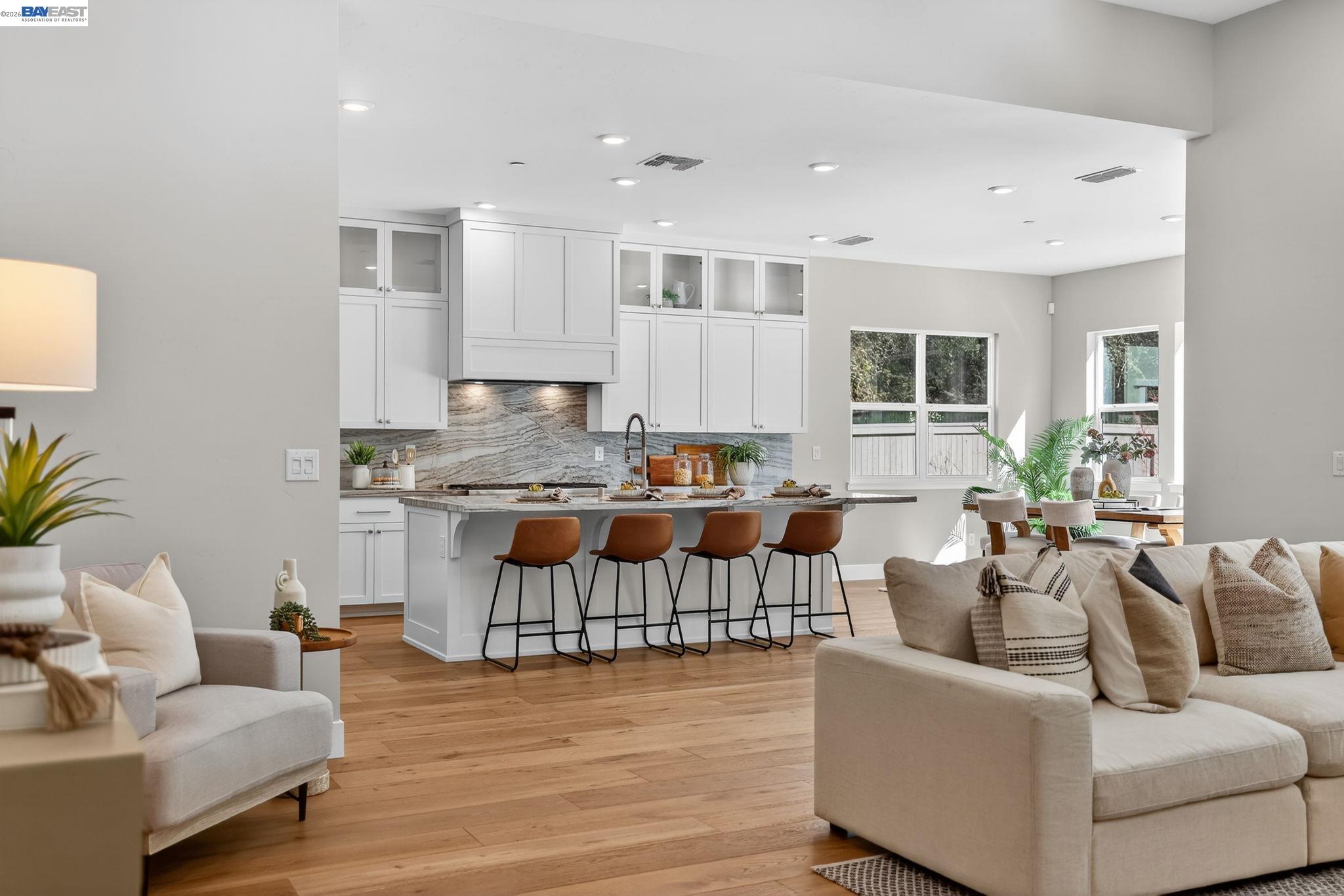 Detail Gallery Image 8 of 59 For 8675 Spikerush Ln, Granite Bay,  CA 95746 - 5 Beds | 3/1 Baths