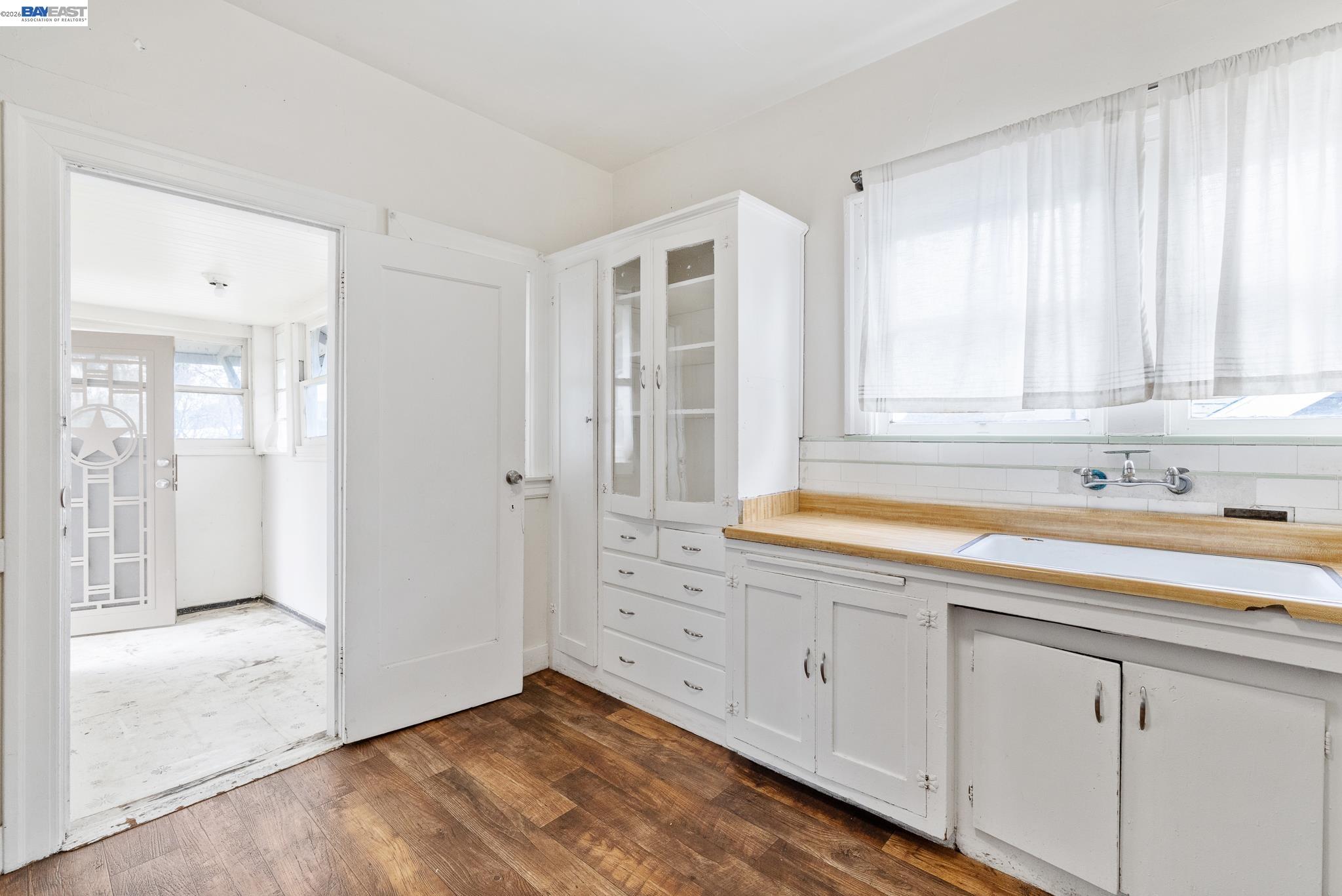 Detail Gallery Image 15 of 54 For 231 West 9th, Pittsburg,  CA 94565 - – Beds | – Baths