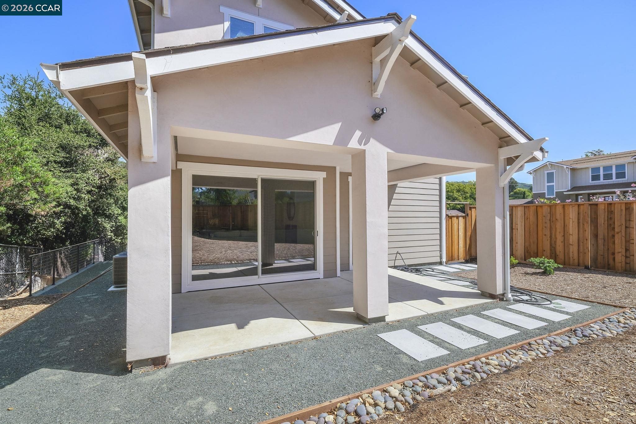 Detail Gallery Image 28 of 31 For 208 Valley View Pl, El Sobrante,  CA 94803 - 4 Beds | 3 Baths