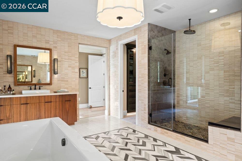 Detail Gallery Image 37 of 60 For 415 Vendeen Ct, Danville,  CA 94506 - 5 Beds | 5/1 Baths