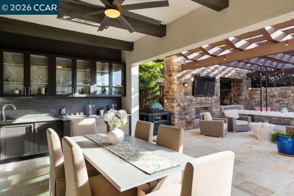 Detail Gallery Image 6 of 60 For 415 Vendeen Ct, Danville,  CA 94506 - 5 Beds | 5/1 Baths