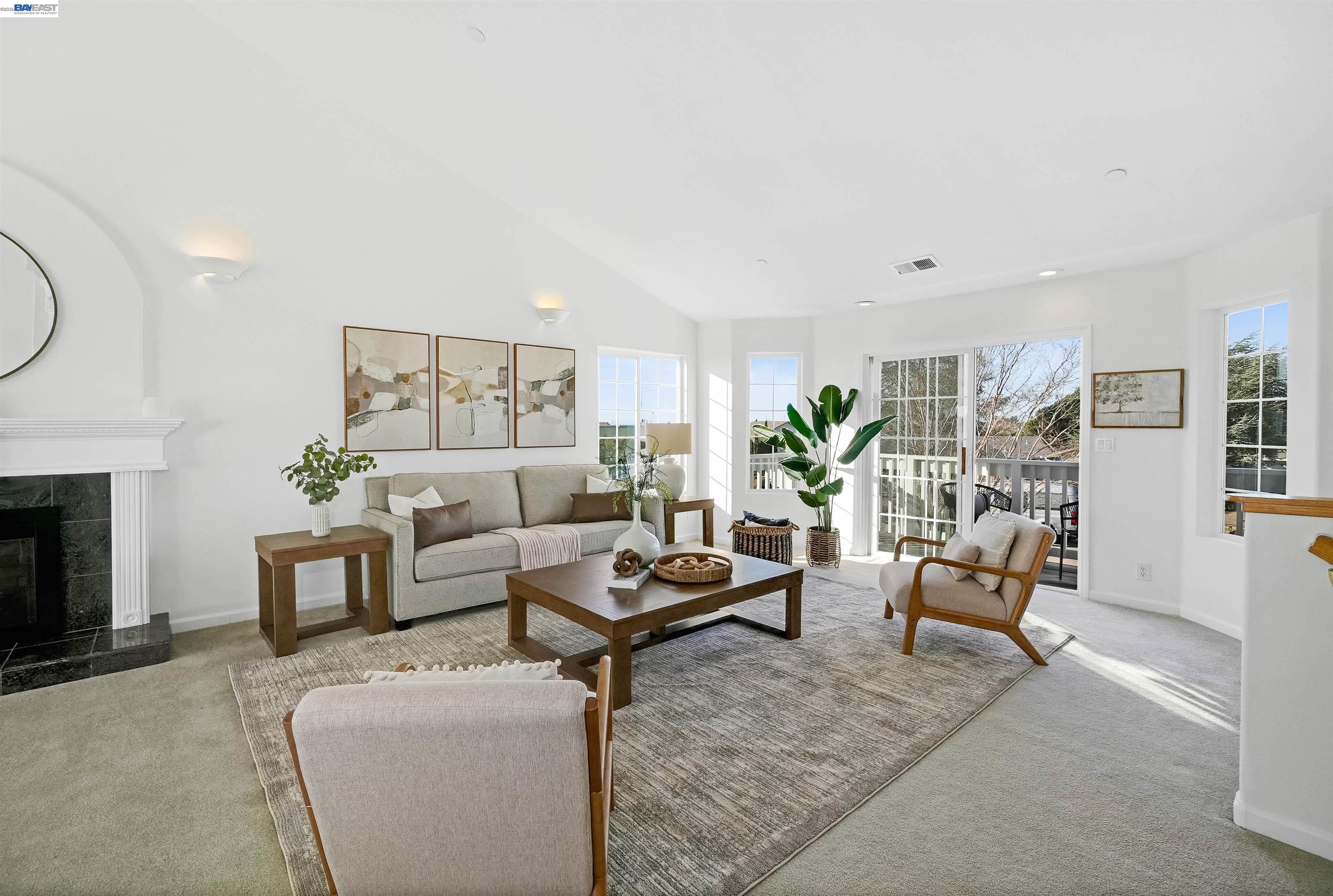 Detail Gallery Image 6 of 60 For 3499 La Mesa Dr, Hayward,  CA 94542 - 5 Beds | 3/1 Baths