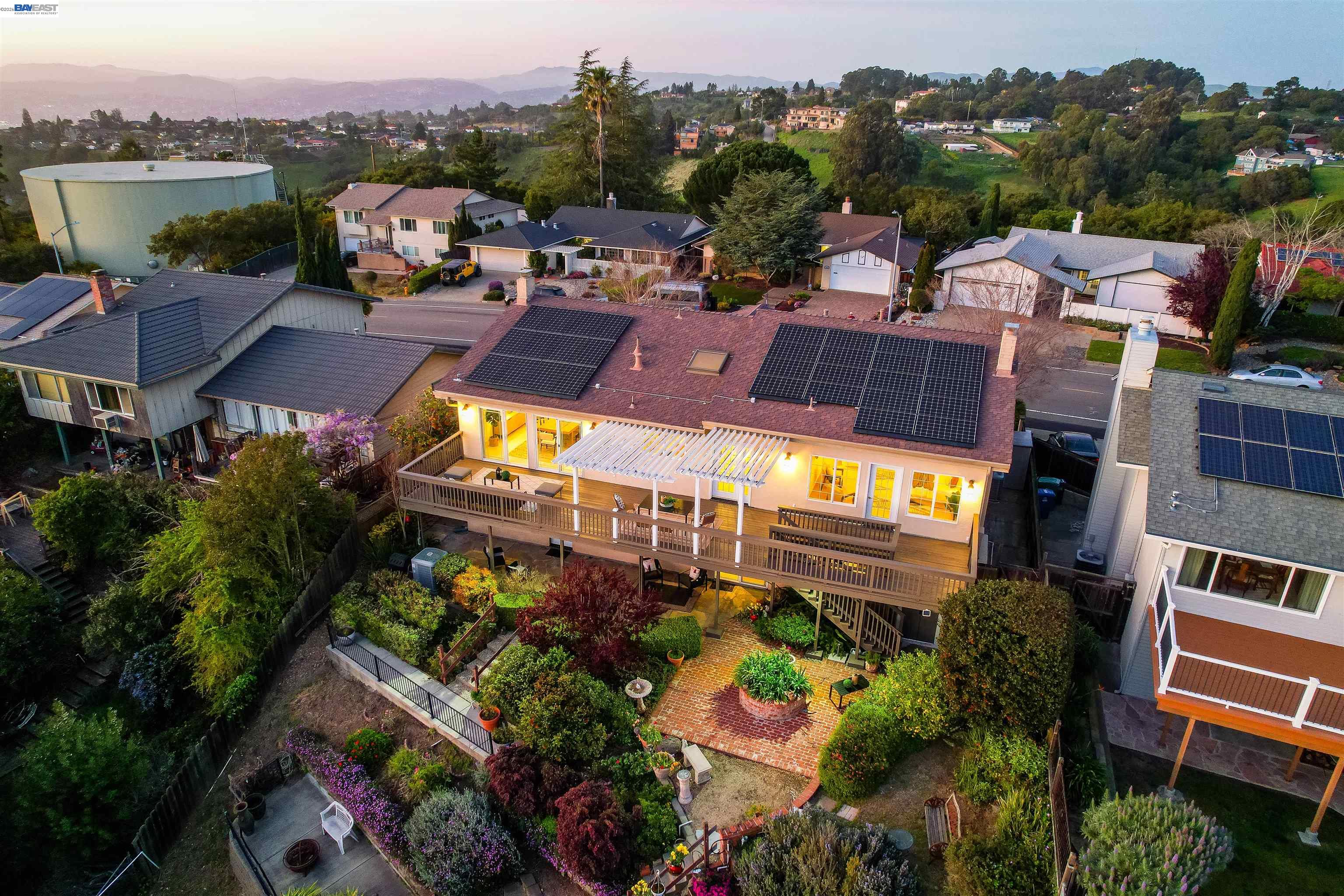 Detail Gallery Image 60 of 60 For 3499 La Mesa Dr, Hayward,  CA 94542 - 5 Beds | 3/1 Baths