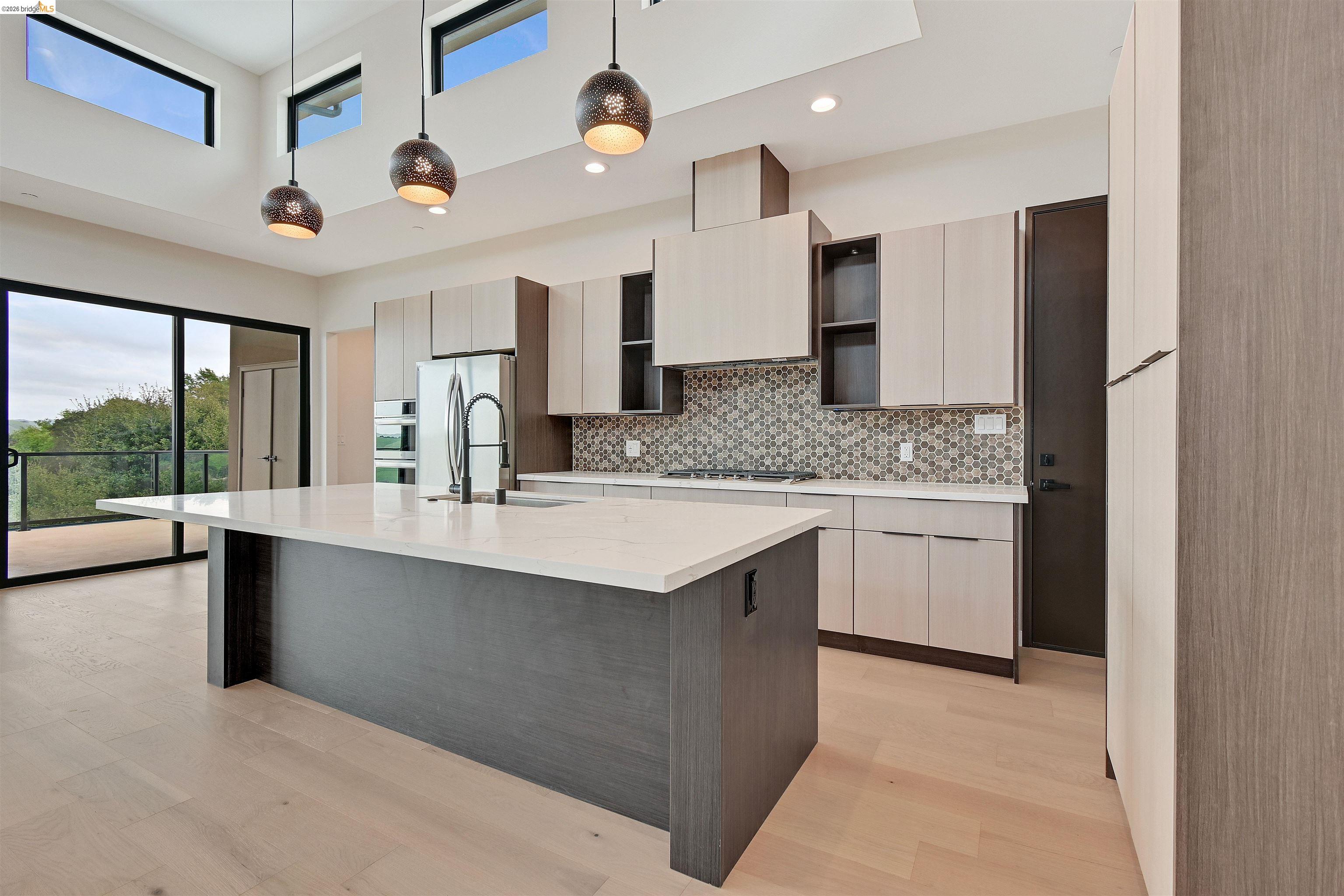 Detail Gallery Image 15 of 38 For 8 North Rancho Ct., Pinole,  CA 94803 - 5 Beds | 4 Baths