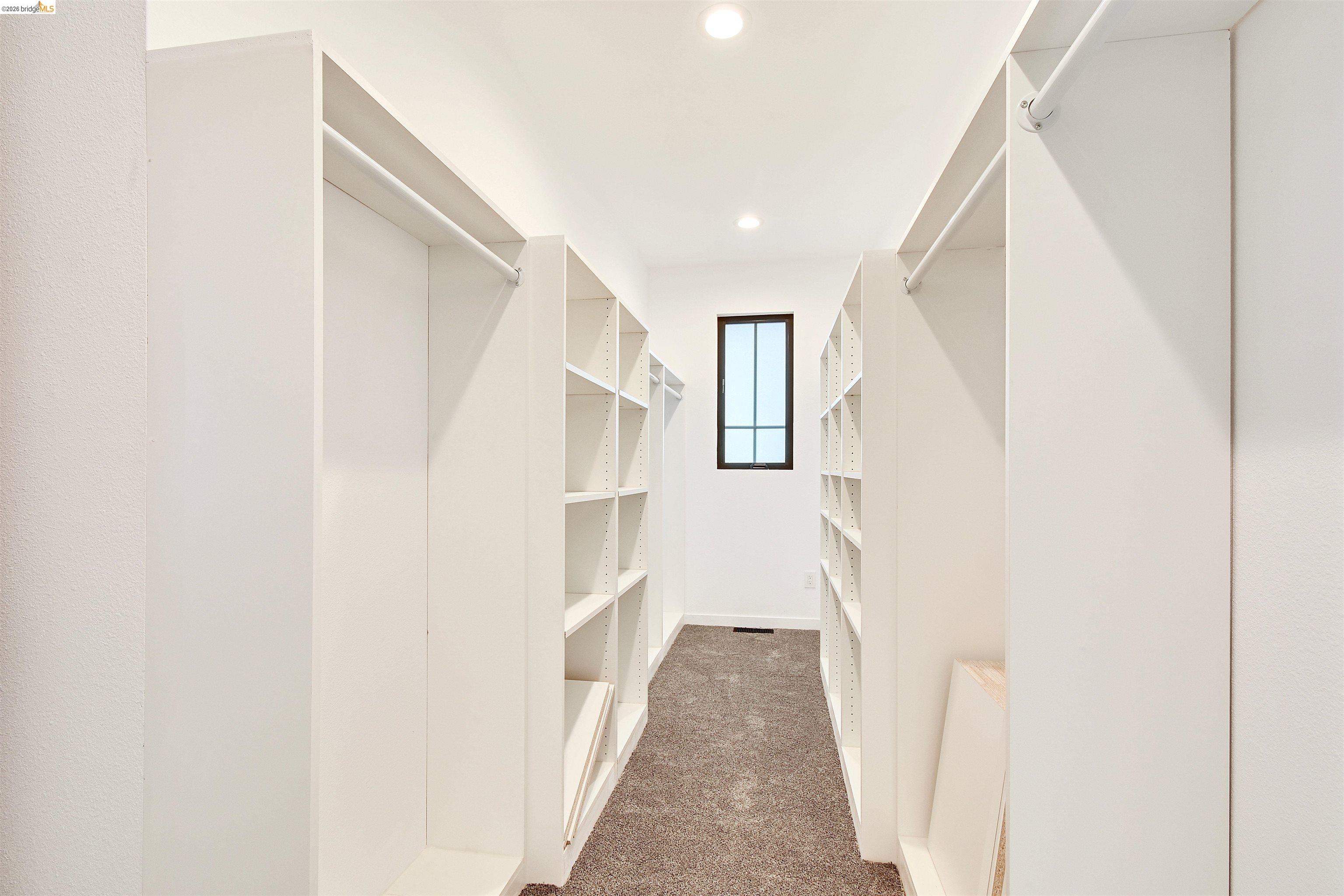 Detail Gallery Image 22 of 38 For 8 North Rancho Ct., Pinole,  CA 94803 - 5 Beds | 4 Baths