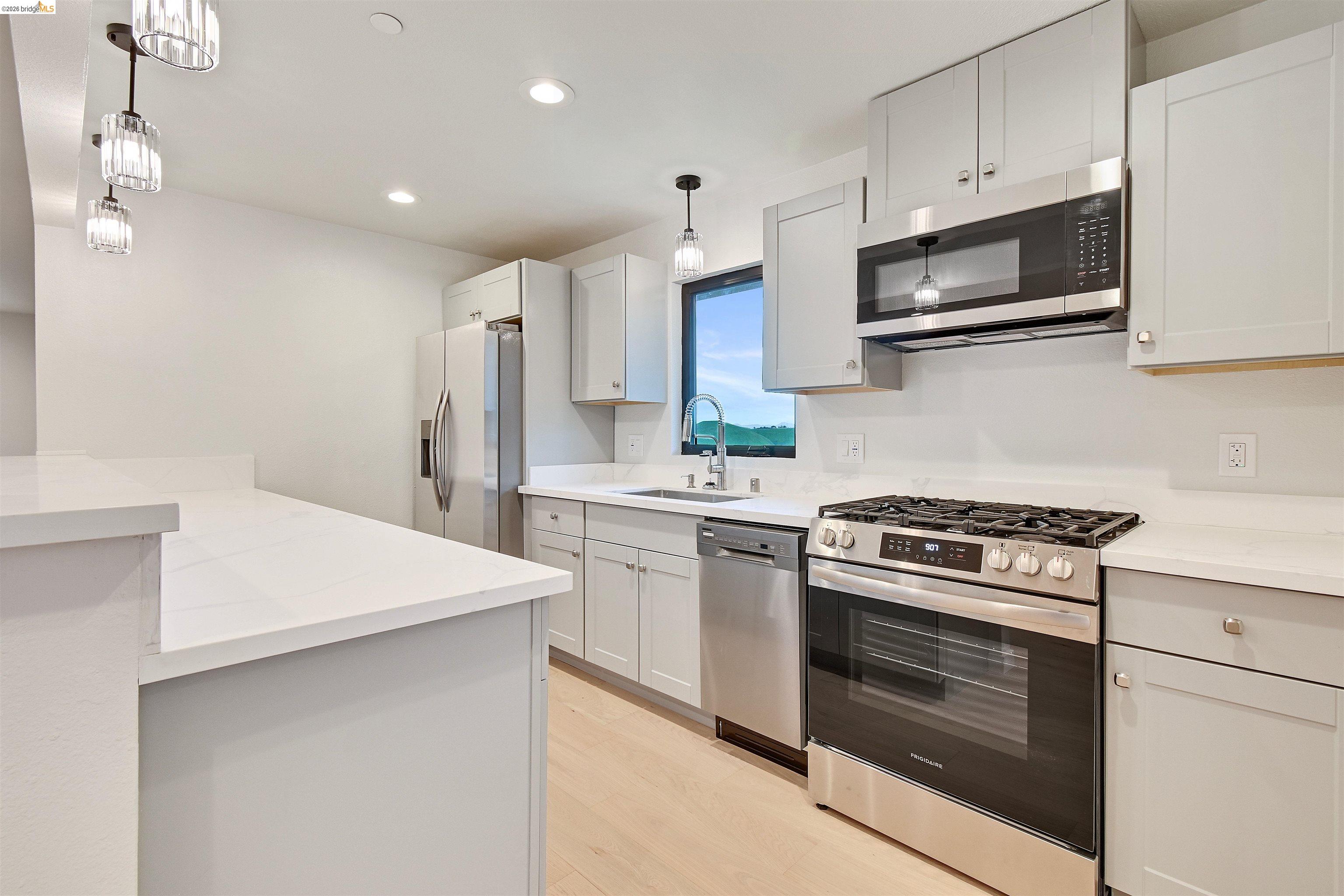 Detail Gallery Image 34 of 38 For 8 North Rancho Ct., Pinole,  CA 94803 - 5 Beds | 4 Baths