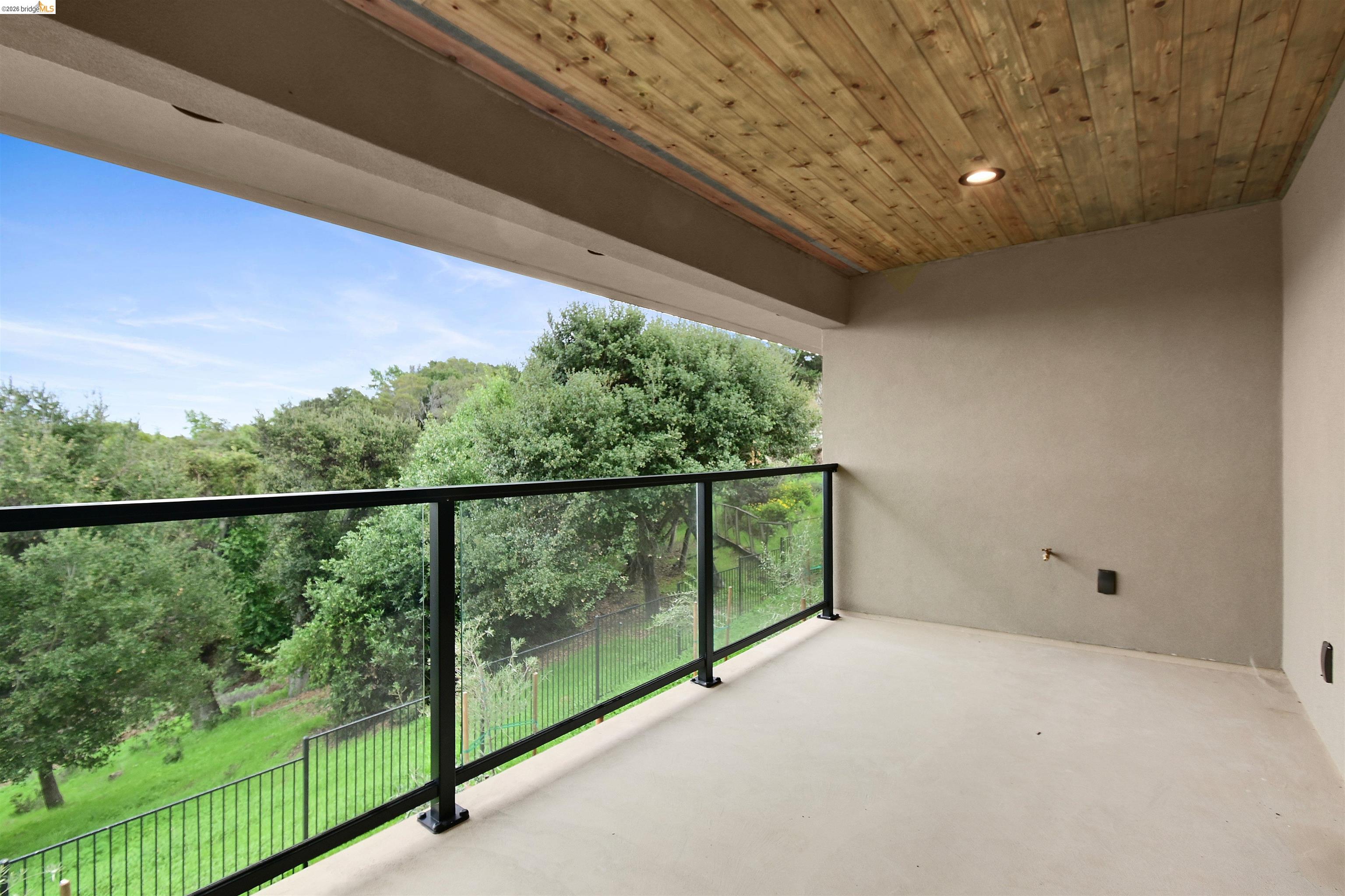 Detail Gallery Image 35 of 38 For 8 North Rancho Ct., Pinole,  CA 94803 - 5 Beds | 4 Baths