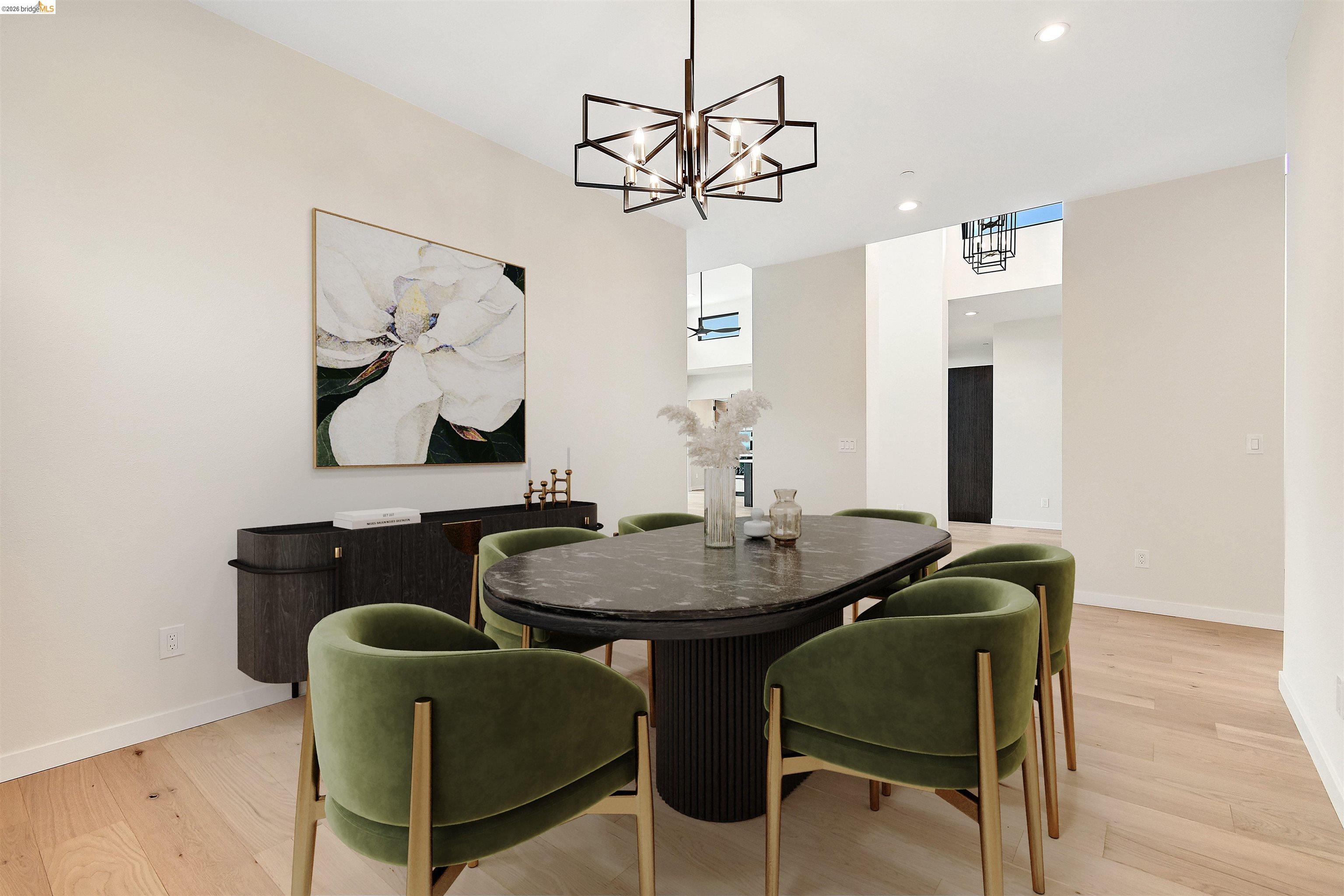 Detail Gallery Image 9 of 38 For 8 North Rancho Ct., Pinole,  CA 94803 - 5 Beds | 4 Baths