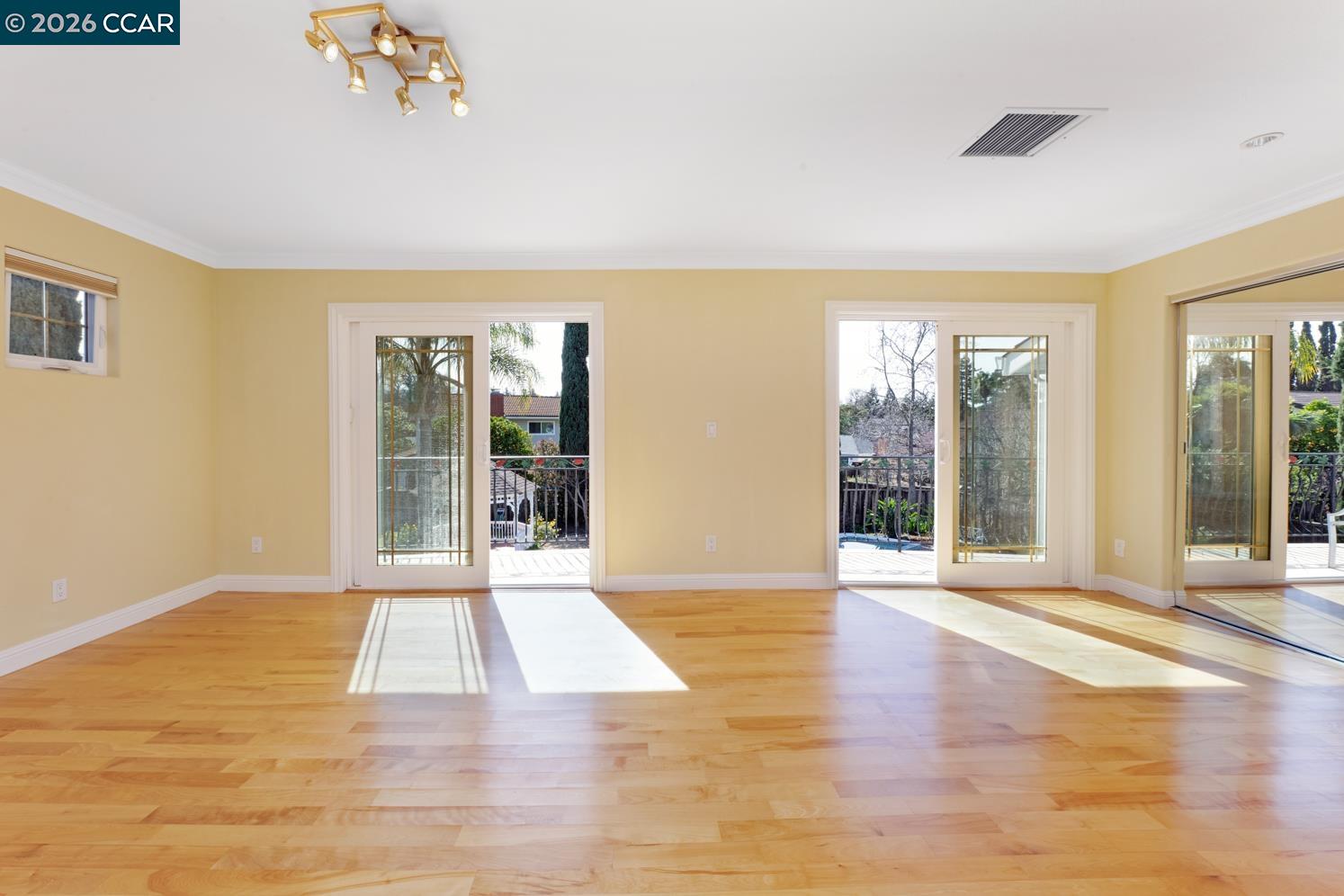 Detail Gallery Image 13 of 58 For 3139 Deerpark Dr, Walnut Creek,  CA 94598 - 5 Beds | 3/1 Baths