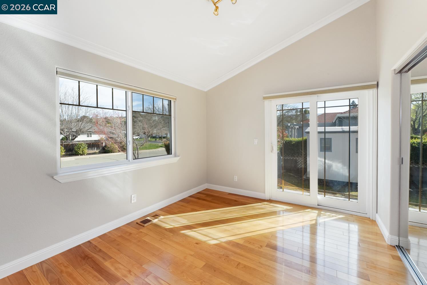 Detail Gallery Image 16 of 58 For 3139 Deerpark Dr, Walnut Creek,  CA 94598 - 5 Beds | 3/1 Baths