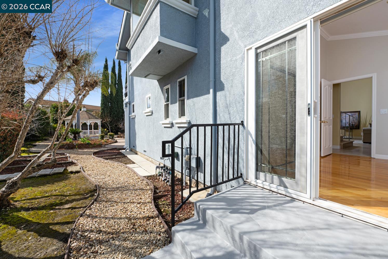 Detail Gallery Image 18 of 58 For 3139 Deerpark Dr, Walnut Creek,  CA 94598 - 5 Beds | 3/1 Baths