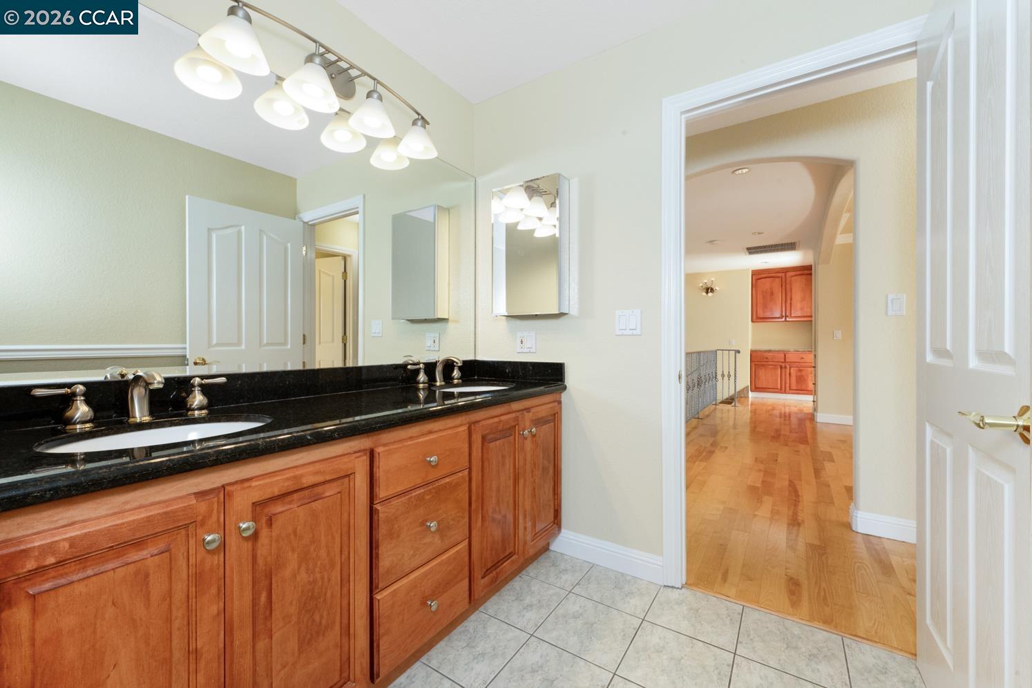 Detail Gallery Image 20 of 58 For 3139 Deerpark Dr, Walnut Creek,  CA 94598 - 5 Beds | 3/1 Baths