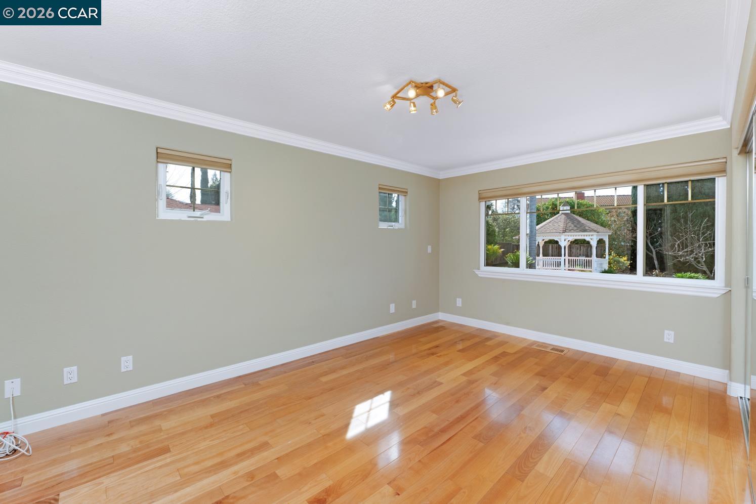 Detail Gallery Image 10 of 58 For 3139 Deerpark Dr, Walnut Creek,  CA 94598 - 5 Beds | 3/1 Baths